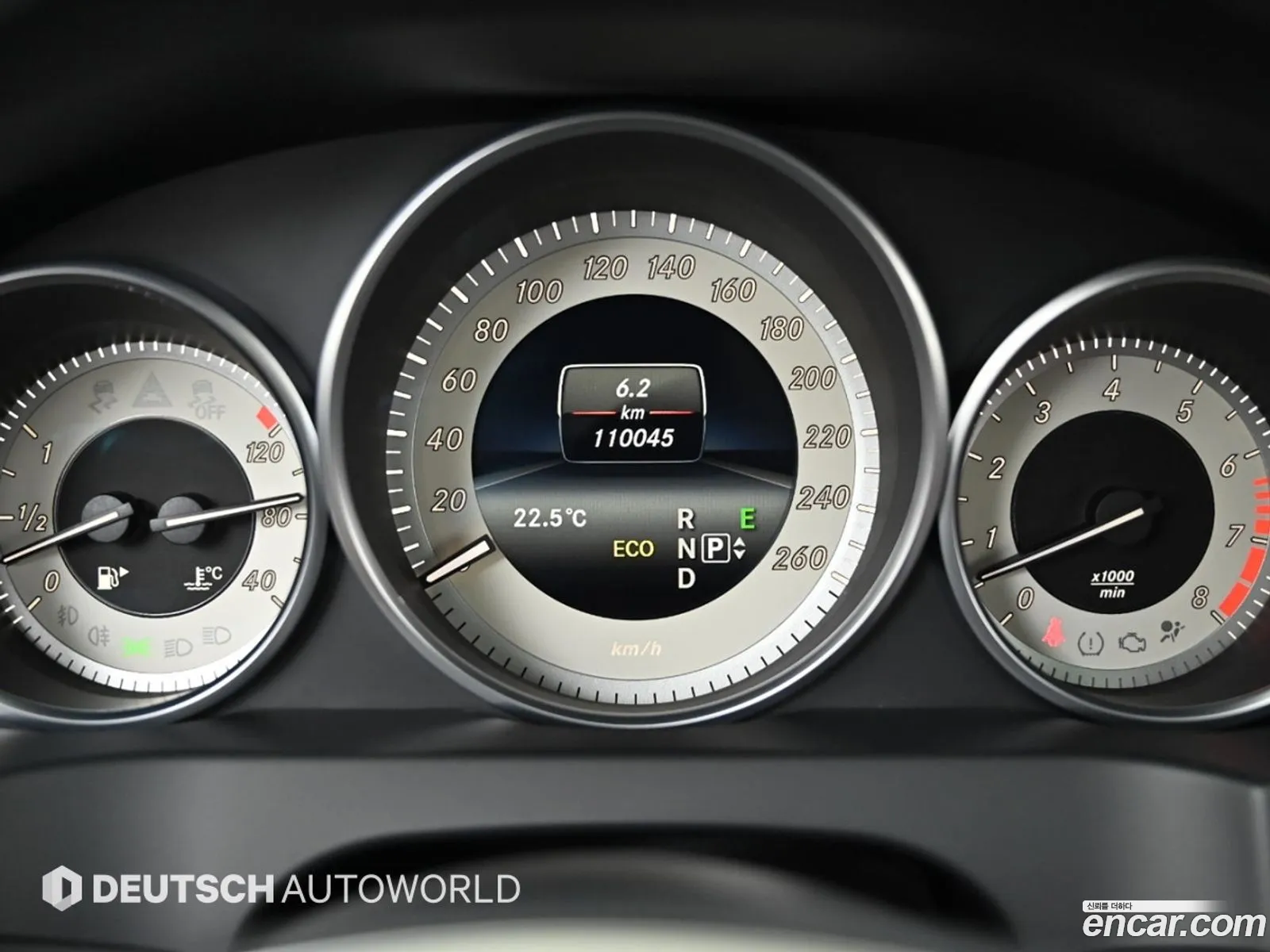 Mercedes-Benz E-Class W212 2014 — 12