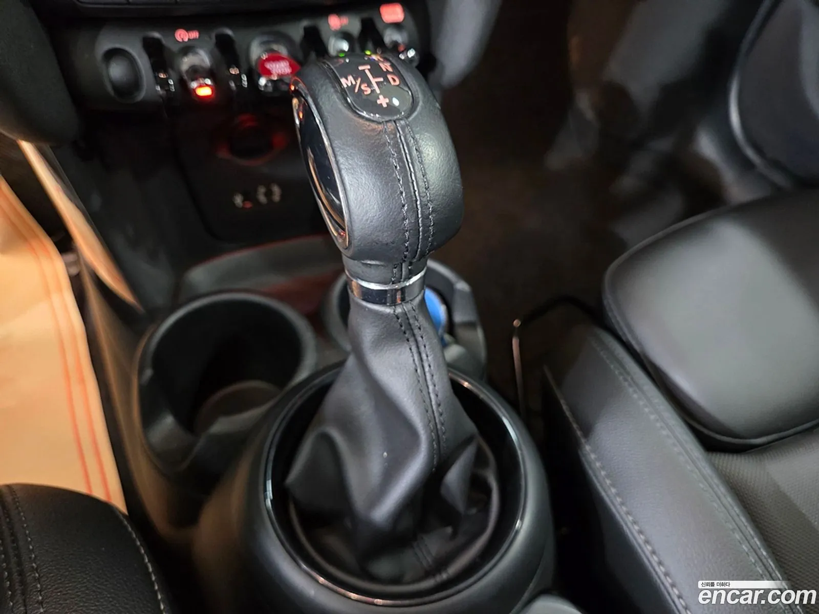 Mini Cooper 2018 — 14