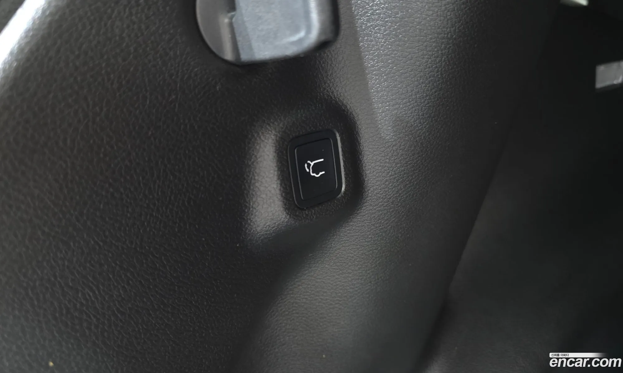 Jeep Compass 2022 3C4NJDCB6NT179128 — 4