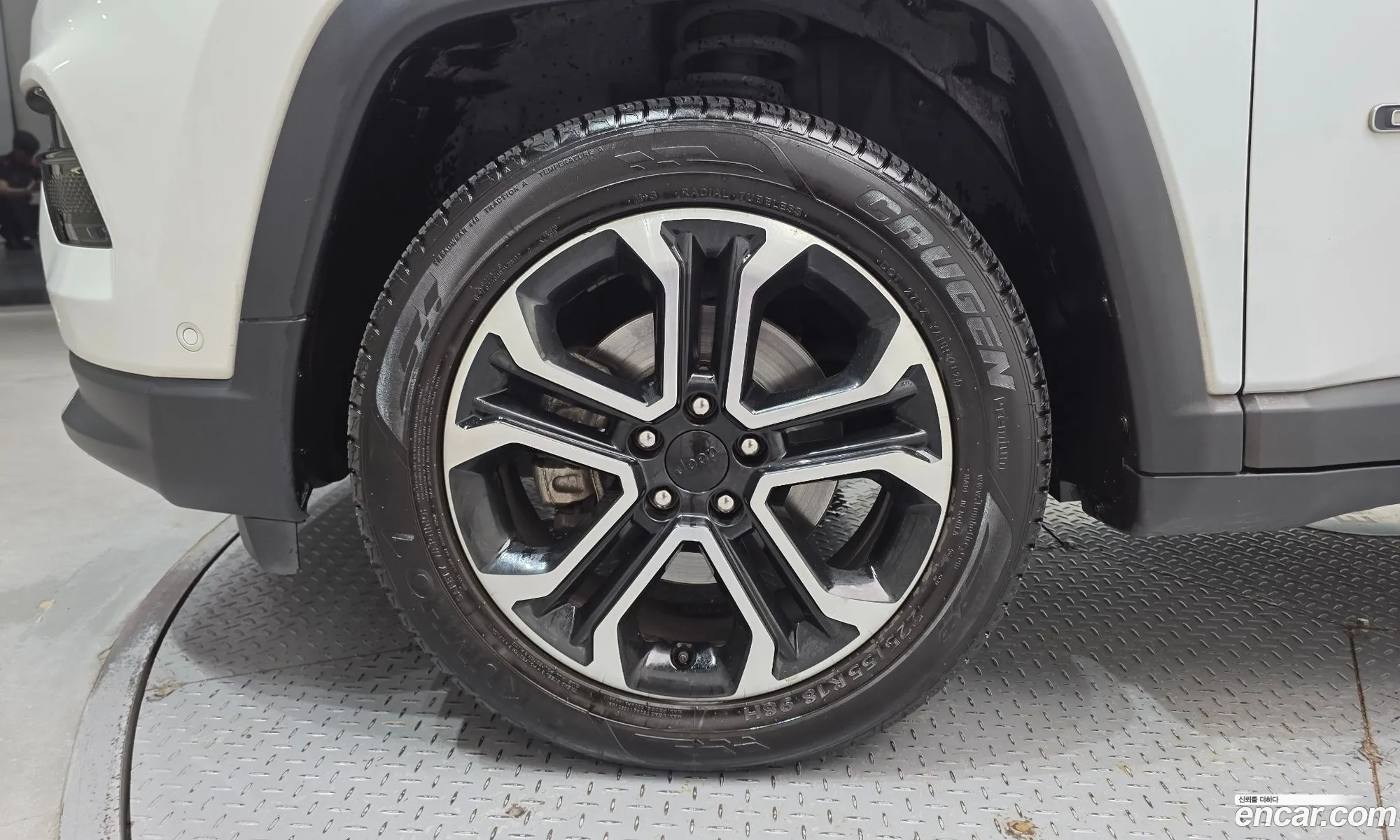 Jeep Compass 2022 3C4NJDCB6NT179128 — 11