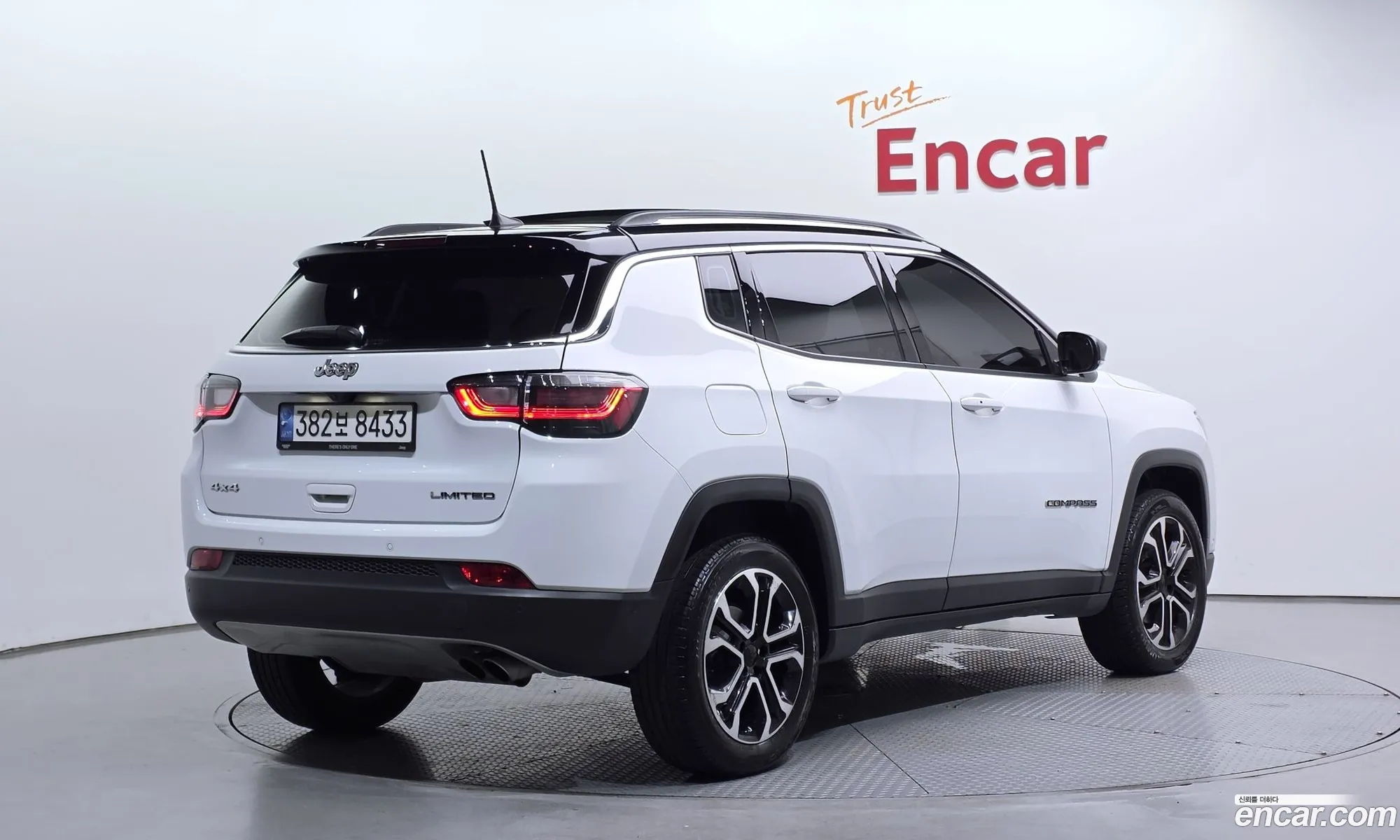 Jeep Compass 2022 3C4NJDCB6NT179128 — 21