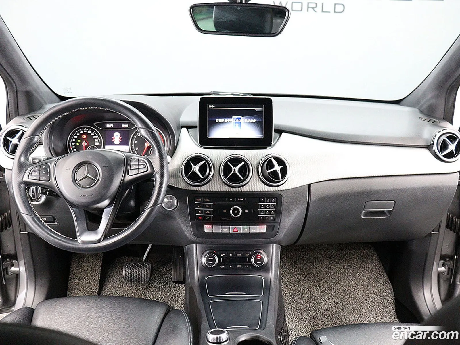 Mercedes-Benz B-Class W246 2018 — 10