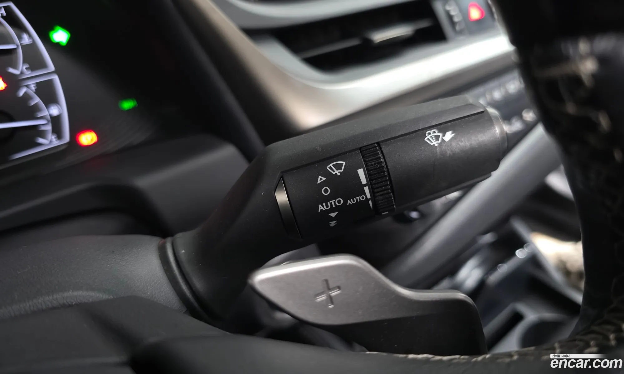 Lexus ES300h 7th Gen 2019 — 17
