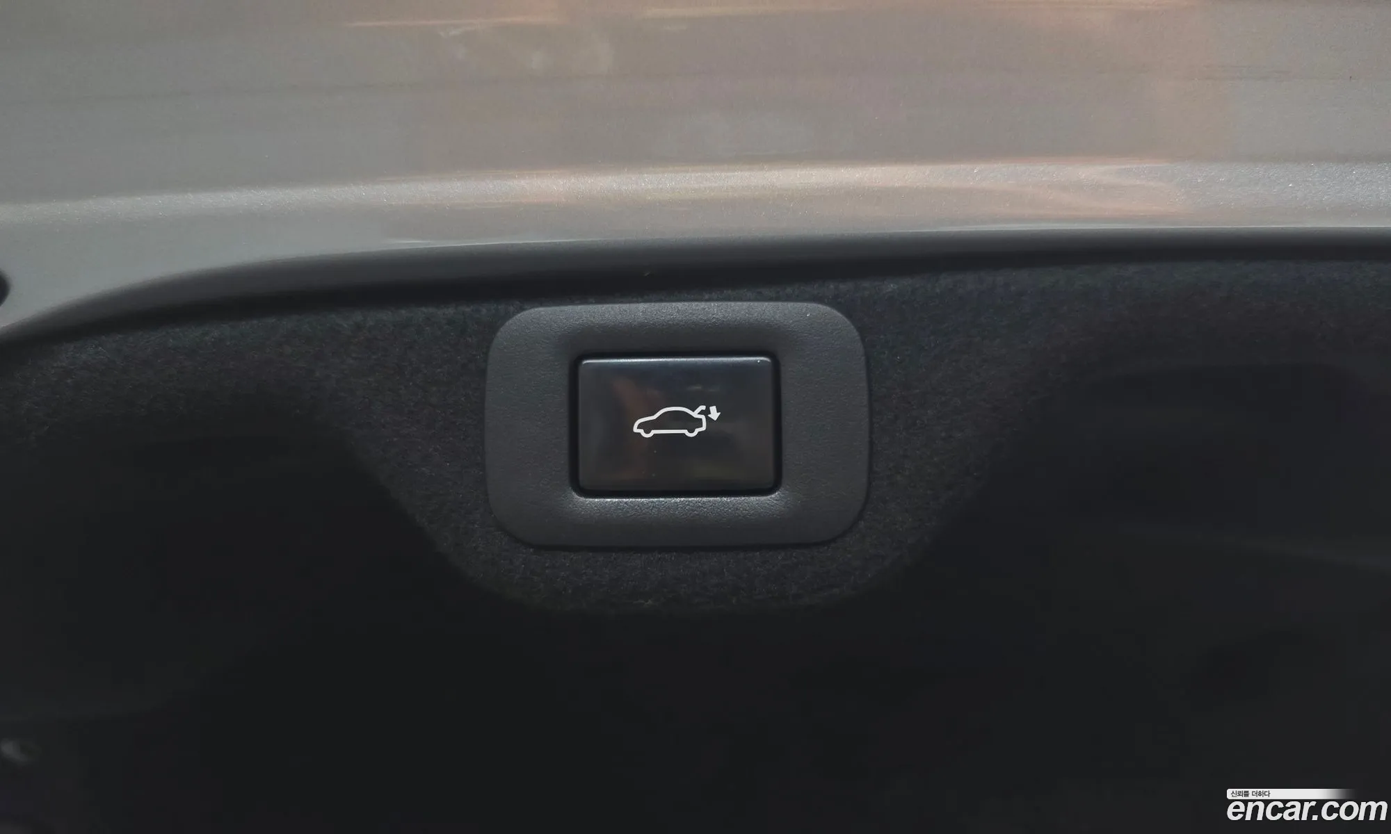 Lexus ES300h 7th Gen 2019 — 2