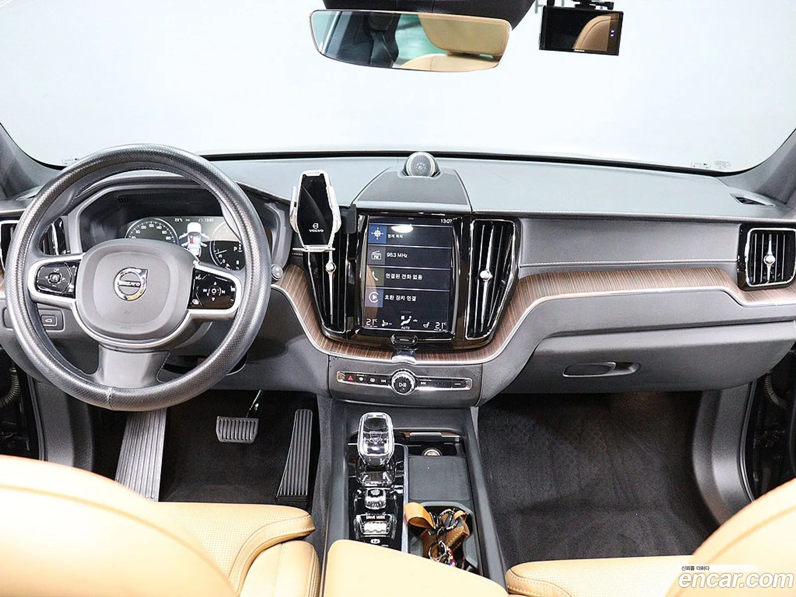 Volvo XC60 2021 — 6