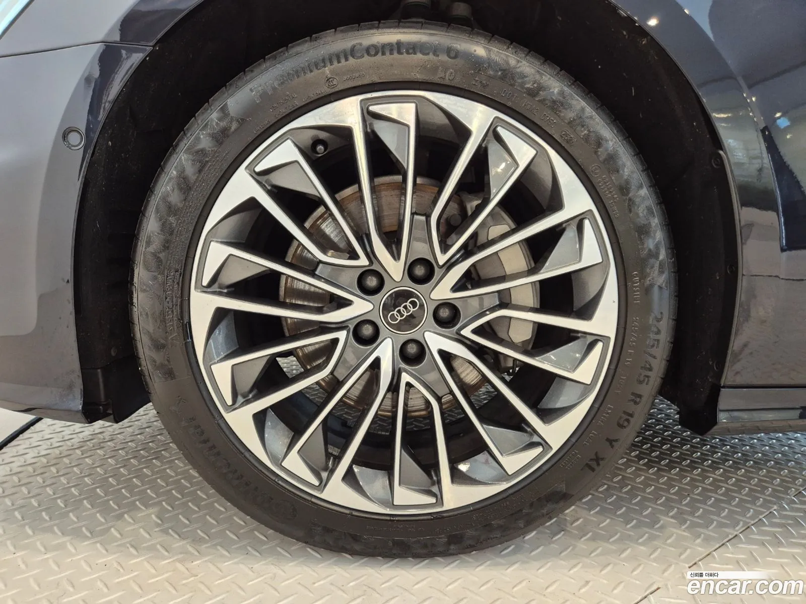 Audi A6 2024 — 12