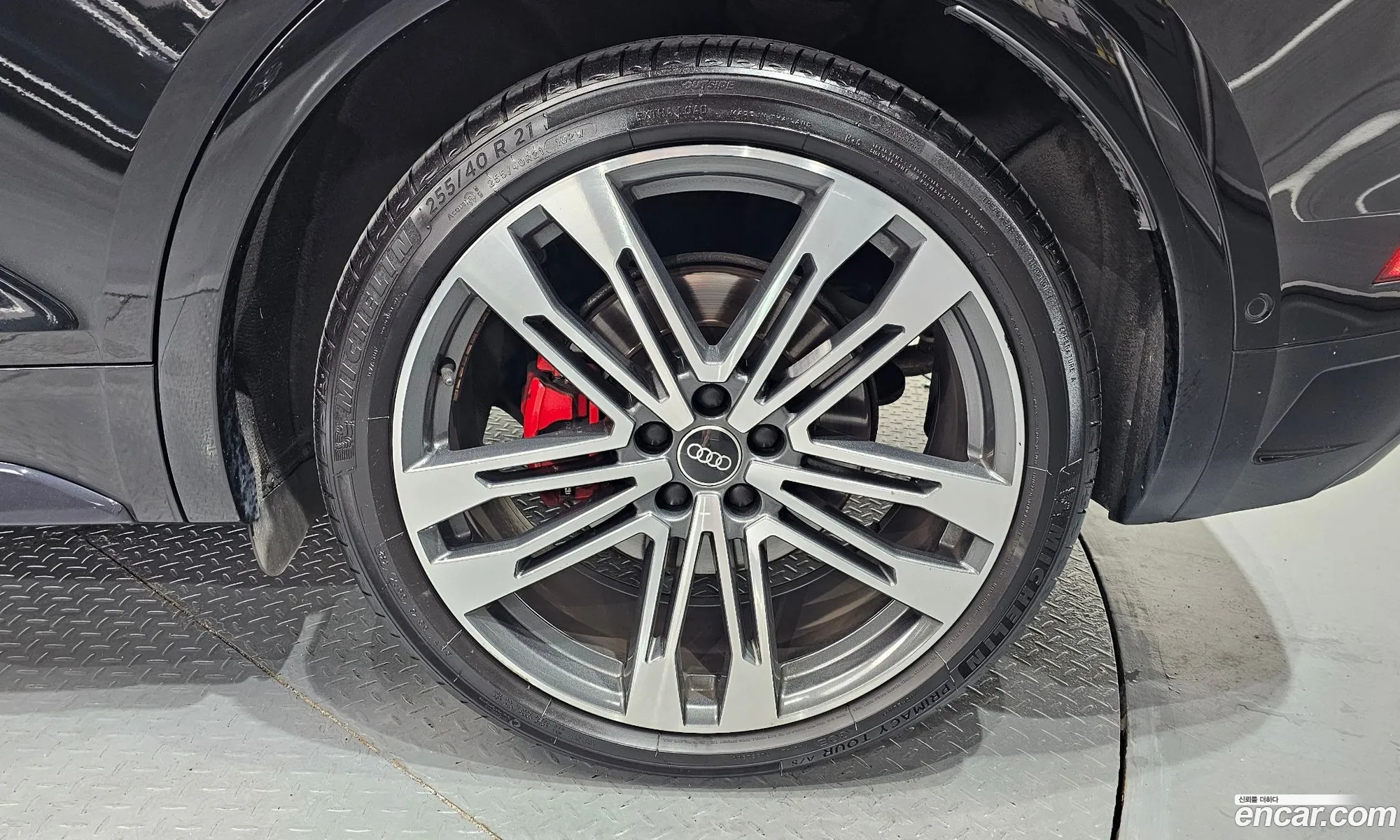 Audi SQ5 2021 WAUZZZFY111111111 — 31