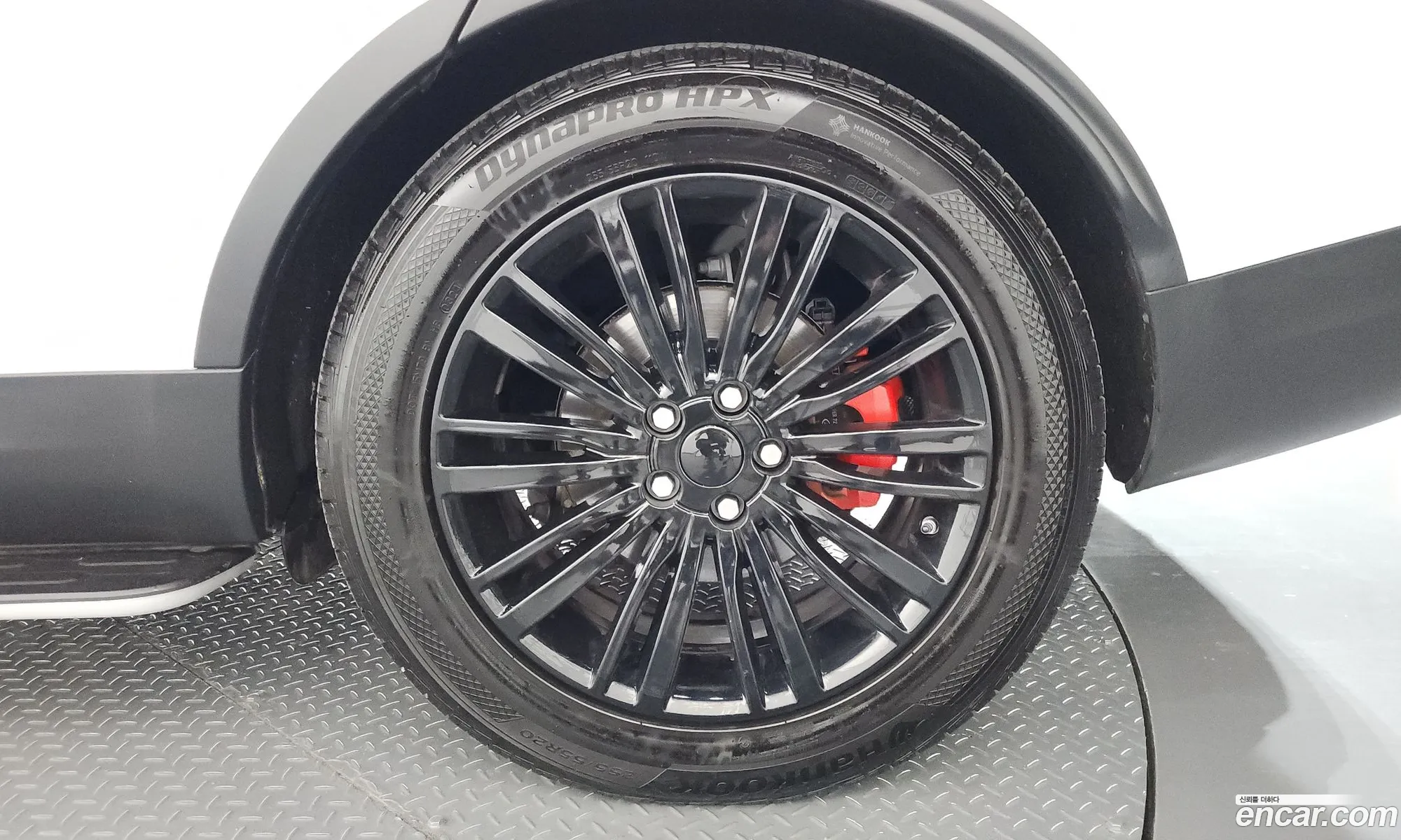 Land Rover Discovery 5 2018 SALRA2BK3JA062026 — 13