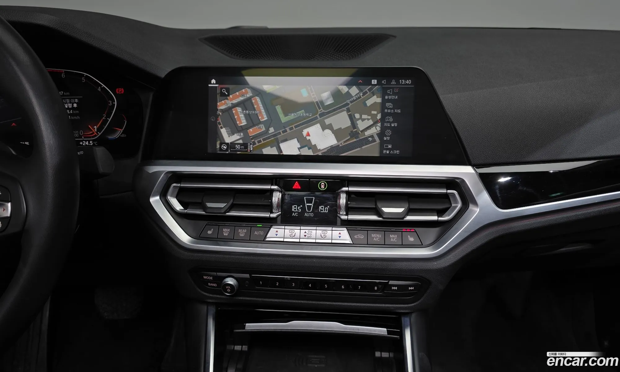BMW 3 Series 2021 — 24
