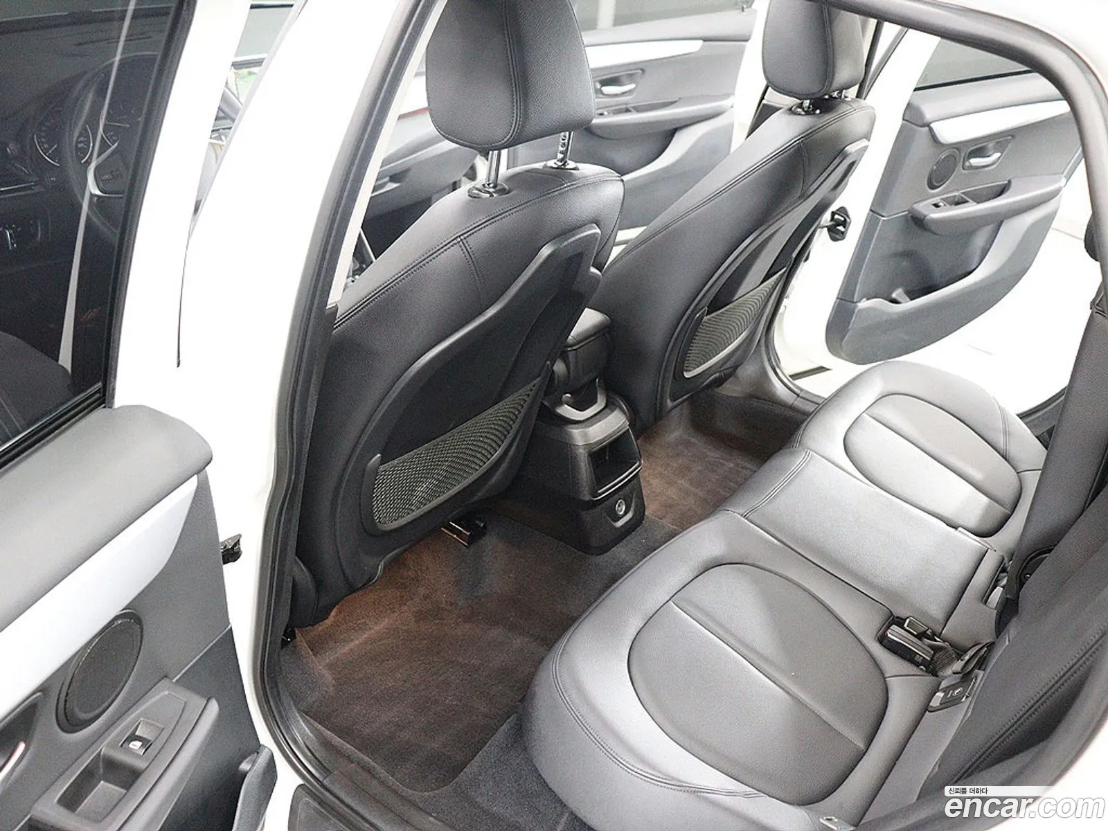 BMW 2 Series Active Tourer 2017 — 11