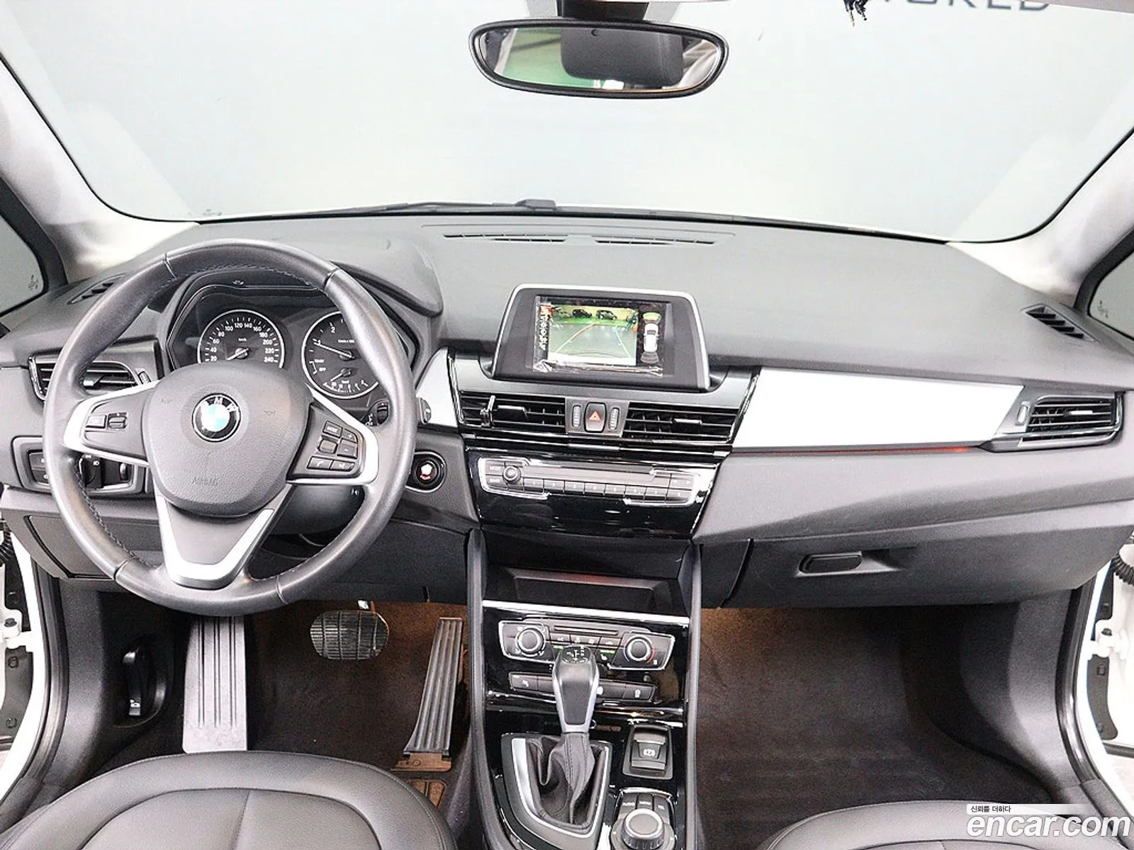 BMW 2 Series Active Tourer 2017 — 20