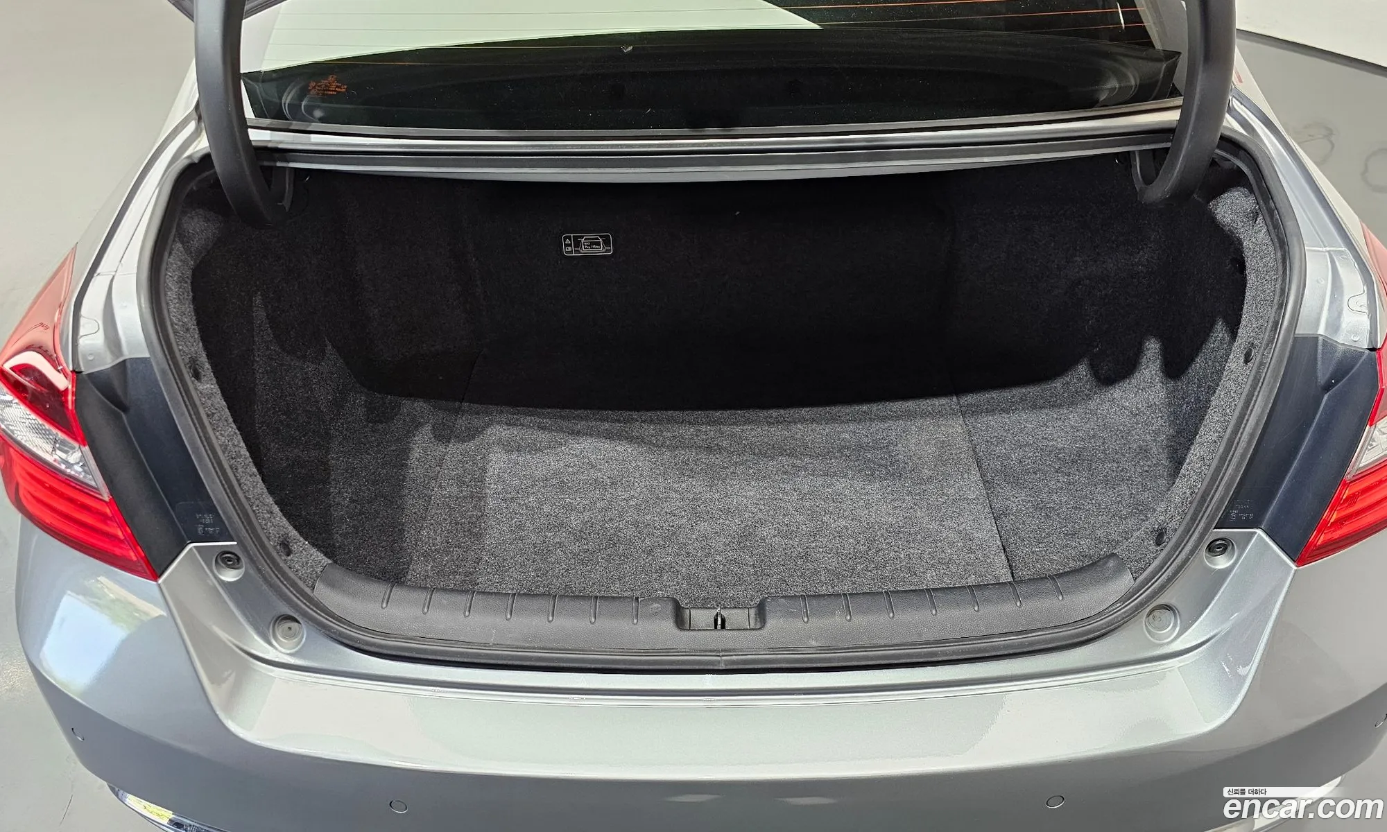 Honda All New Accord 2017 JHMCR6650HC201472 — 19