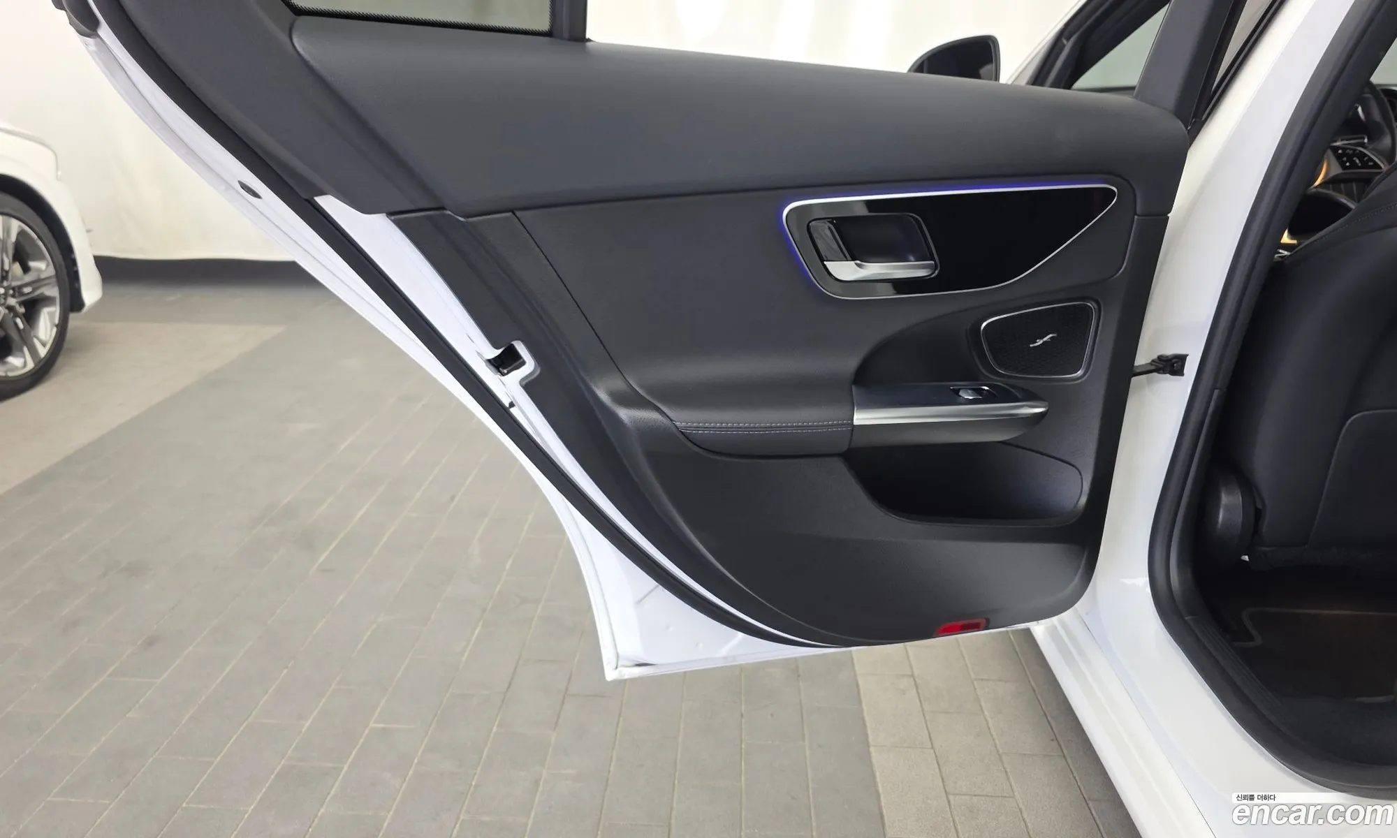 Mercedes-Benz C-Class W206 2024 — 13