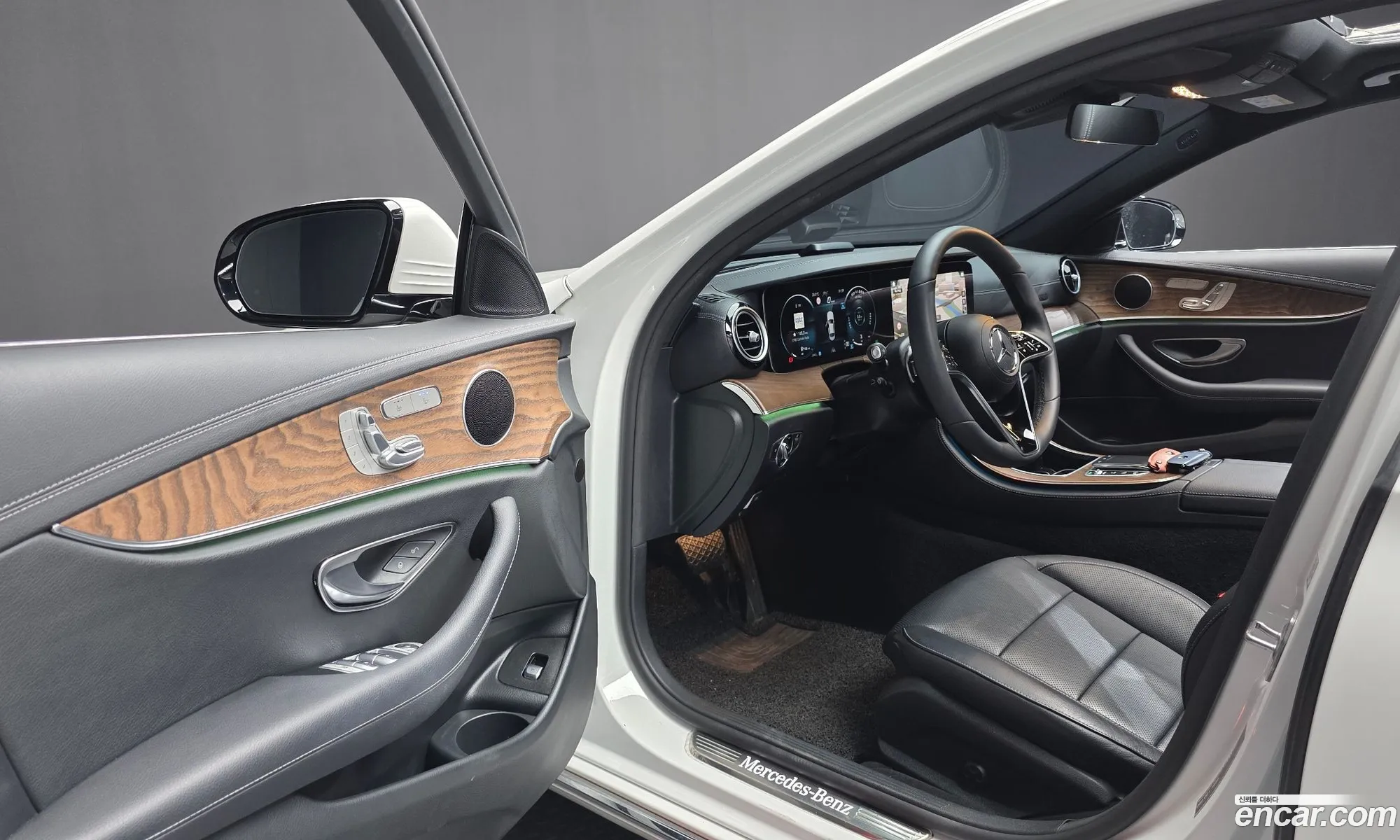 Mercedes-Benz E-Class W213 2022 — 22