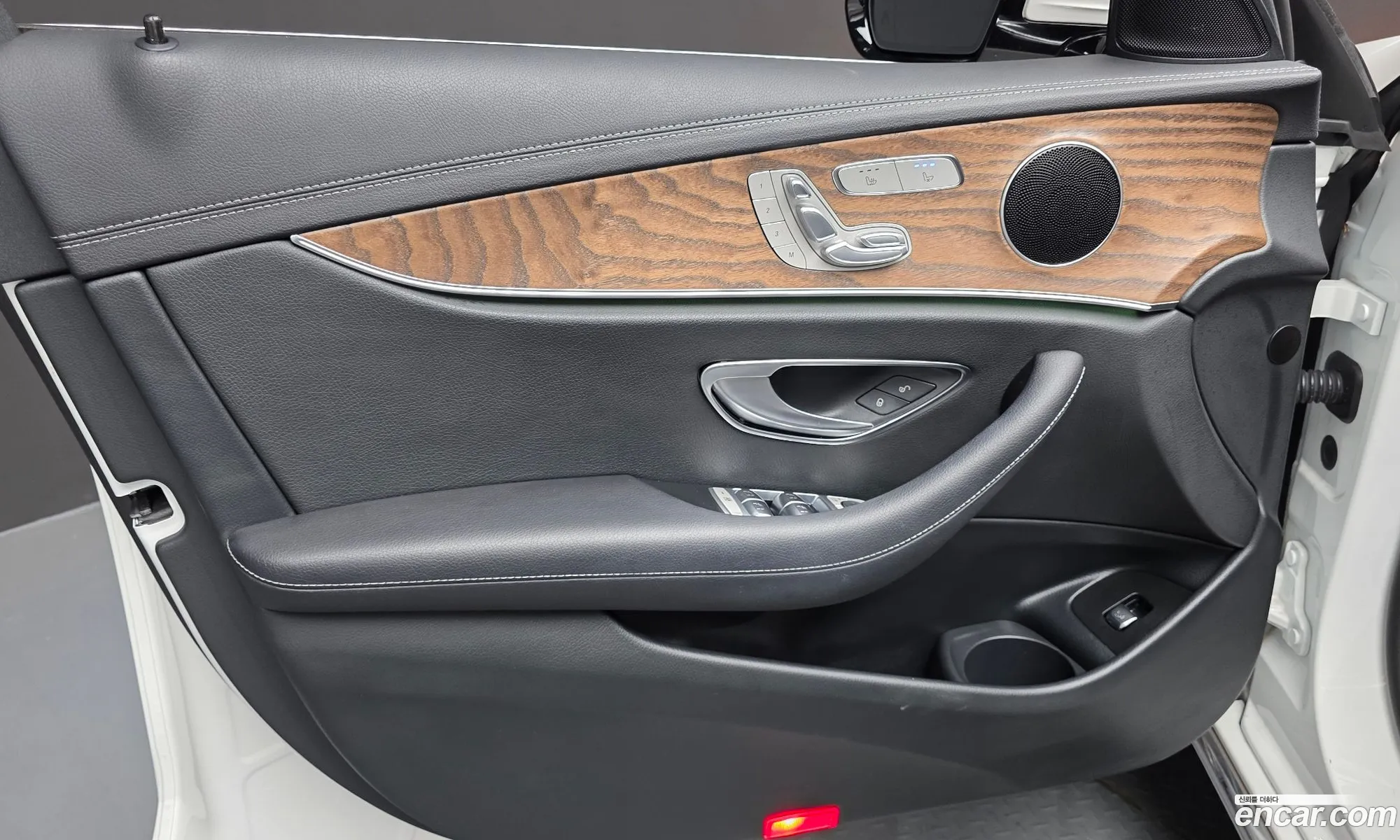 Mercedes-Benz E-Class W213 2022 — 11