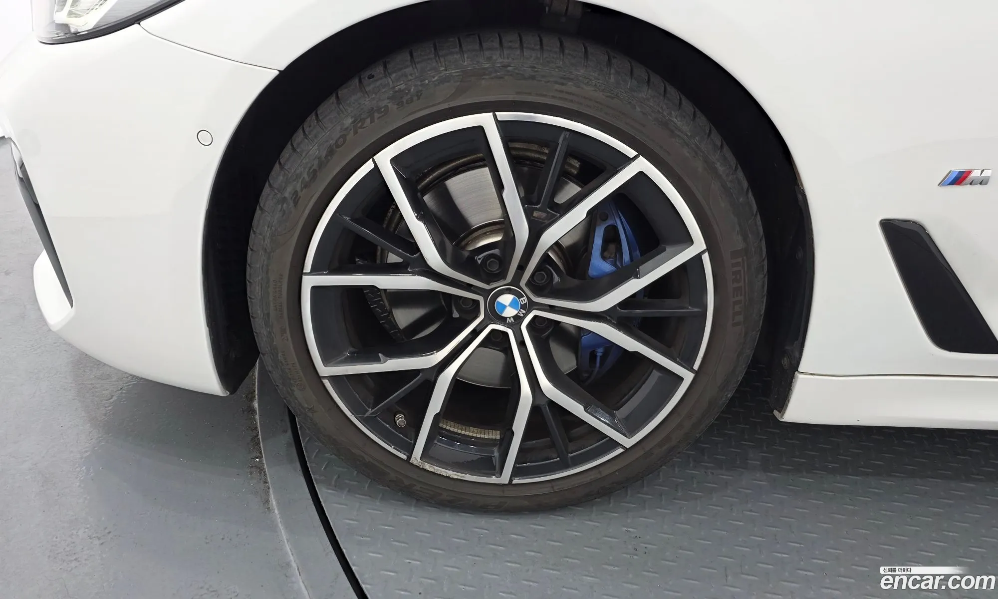 BMW 5 Series 2023 WBA71BH08PCN23817 — 6