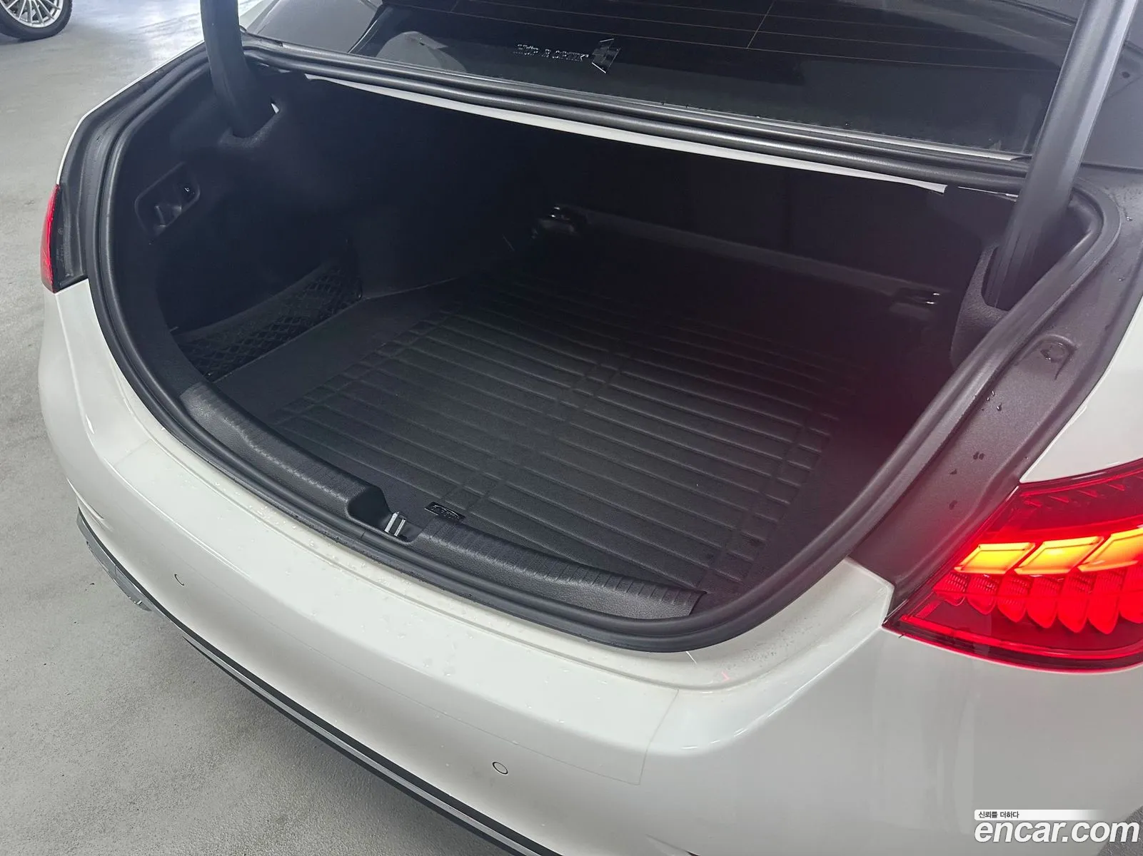 Mercedes-Benz C-Class W206 2022 — 2