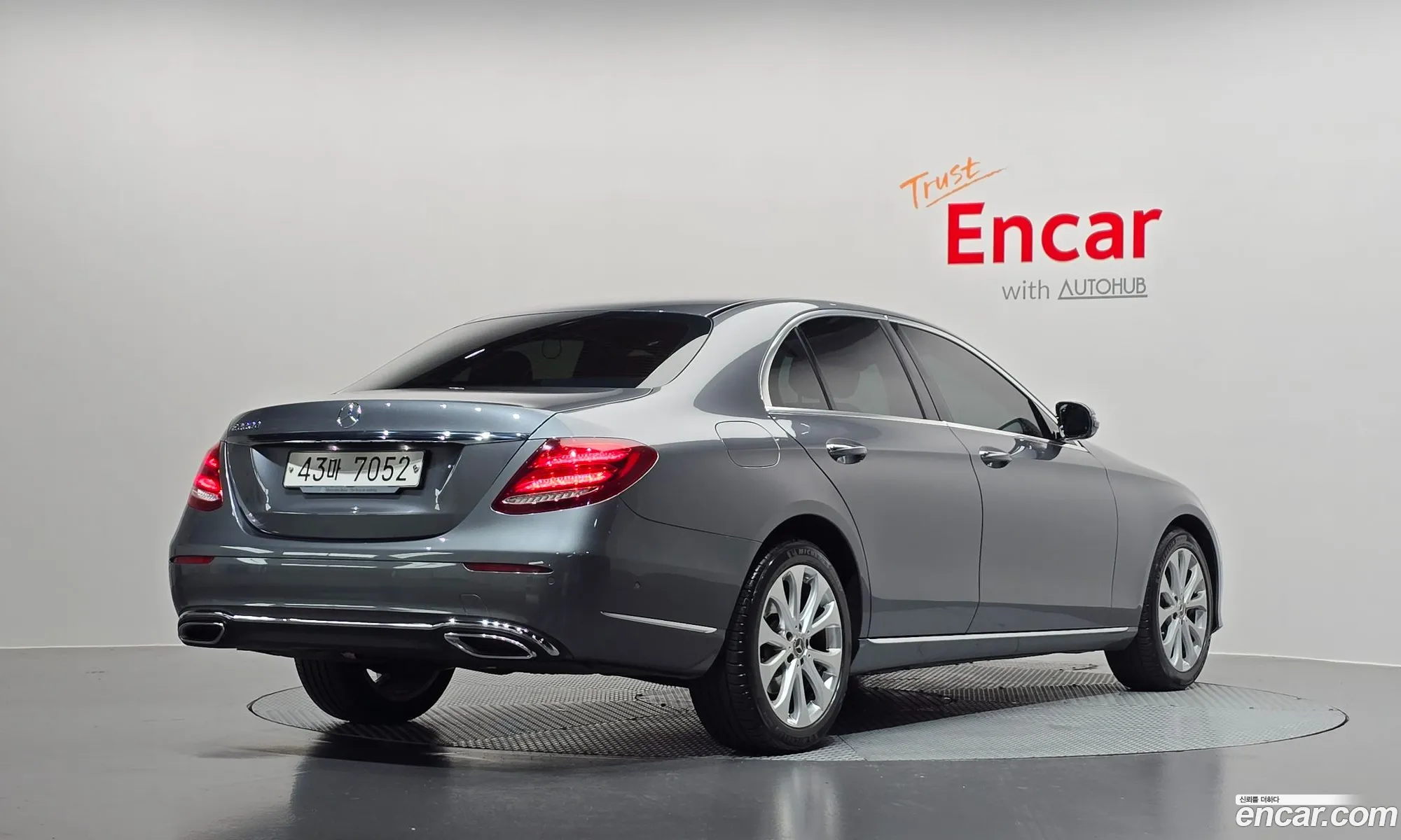 Mercedes-Benz E-Class W213 2018 WDDZF0EB3JA435256 — 24