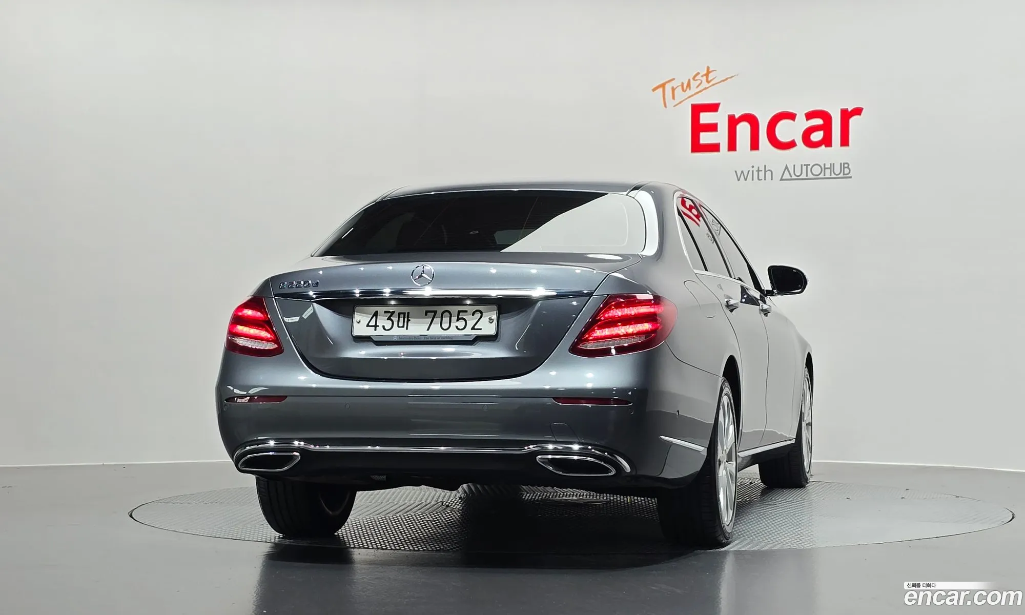 Mercedes-Benz E-Class W213 2018 WDDZF0EB3JA435256 — 23