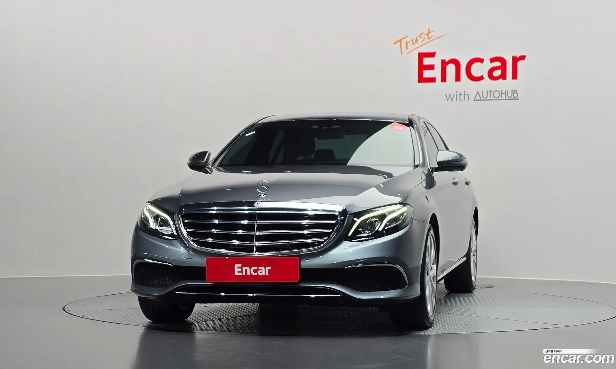 Mercedes-Benz E-Class W213 2018 WDDZF0EB3JA435256 — 2