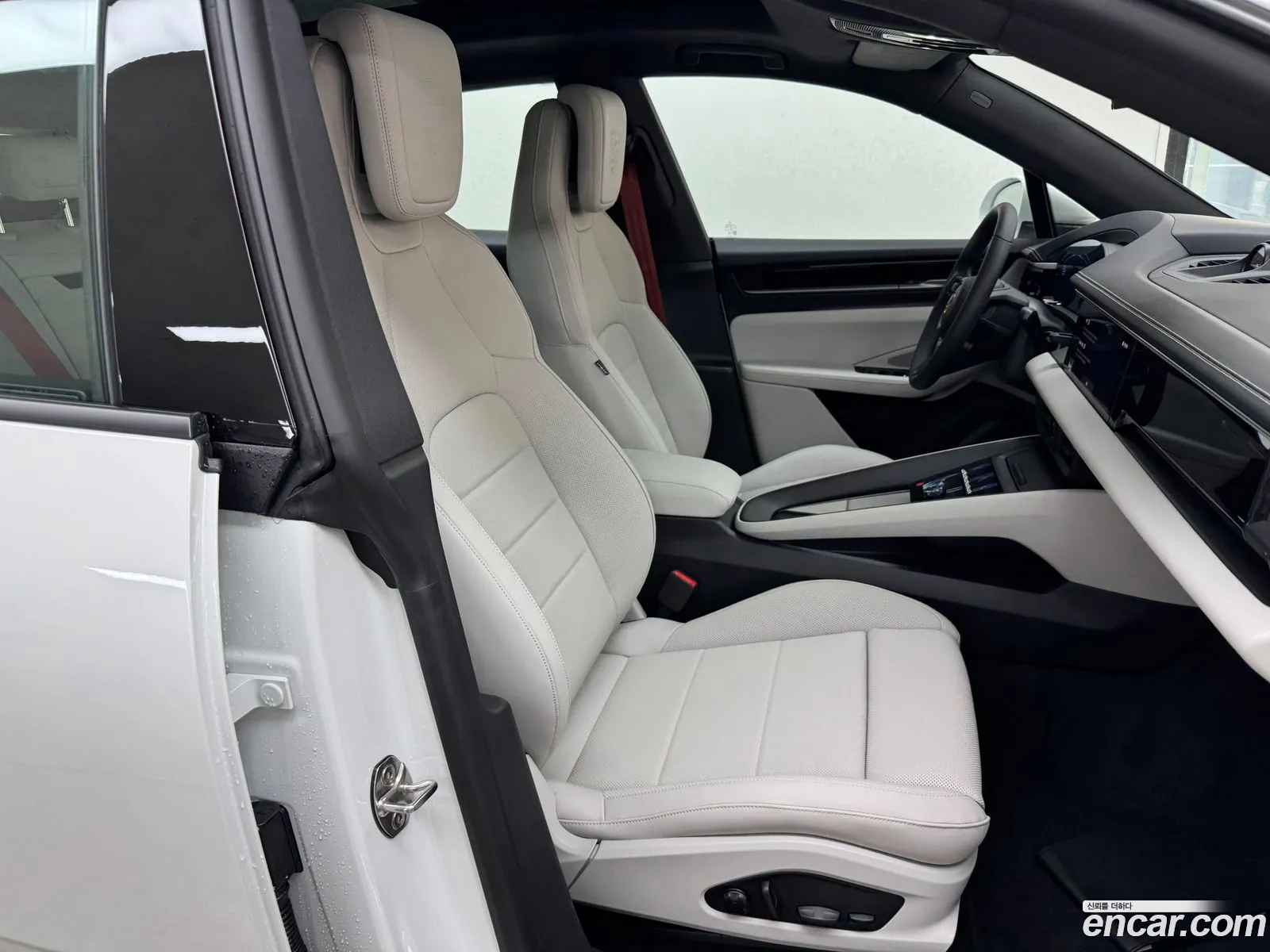 Porsche Macan EV 2025 — 8