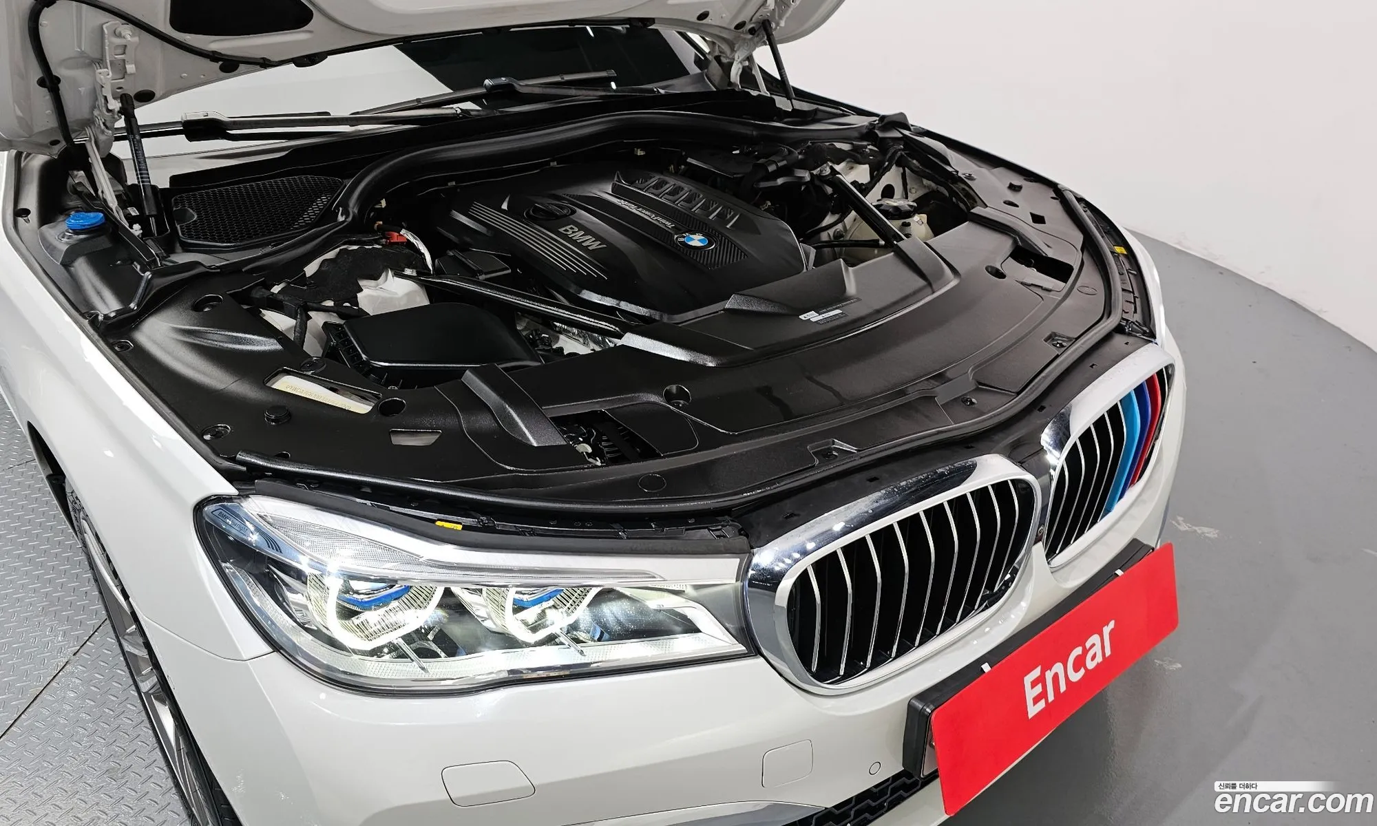 BMW 7 Series 2017 WBA7G6100JB074470 — 3