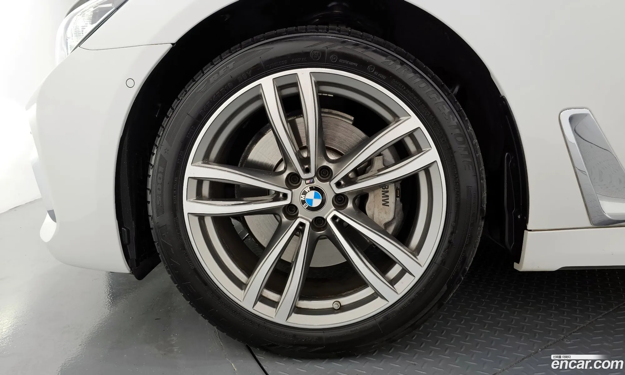 BMW 7 Series 2017 WBA7G6100JB074470 — 4