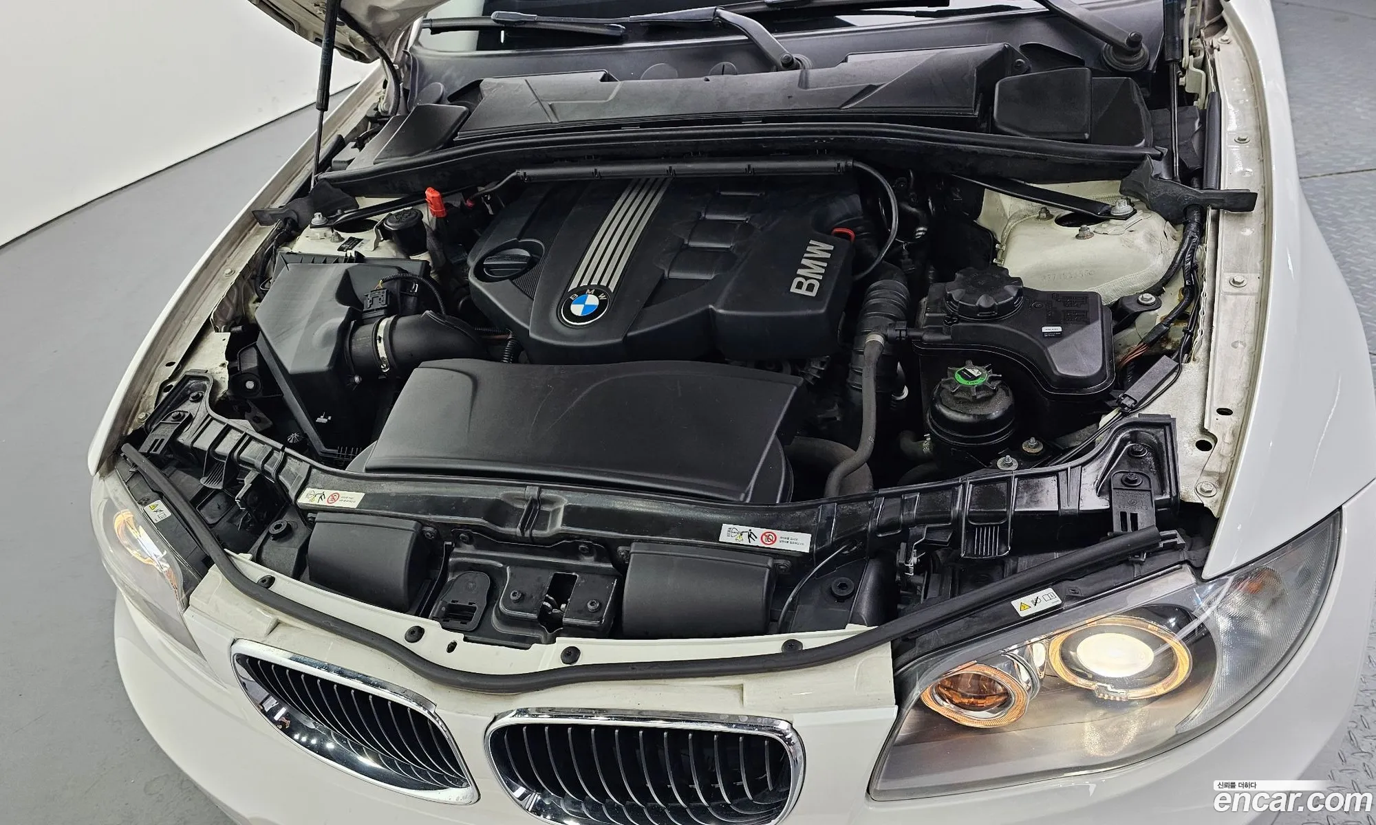 BMW 1 Series 2010 WBAUR3100BVL41277 — 10