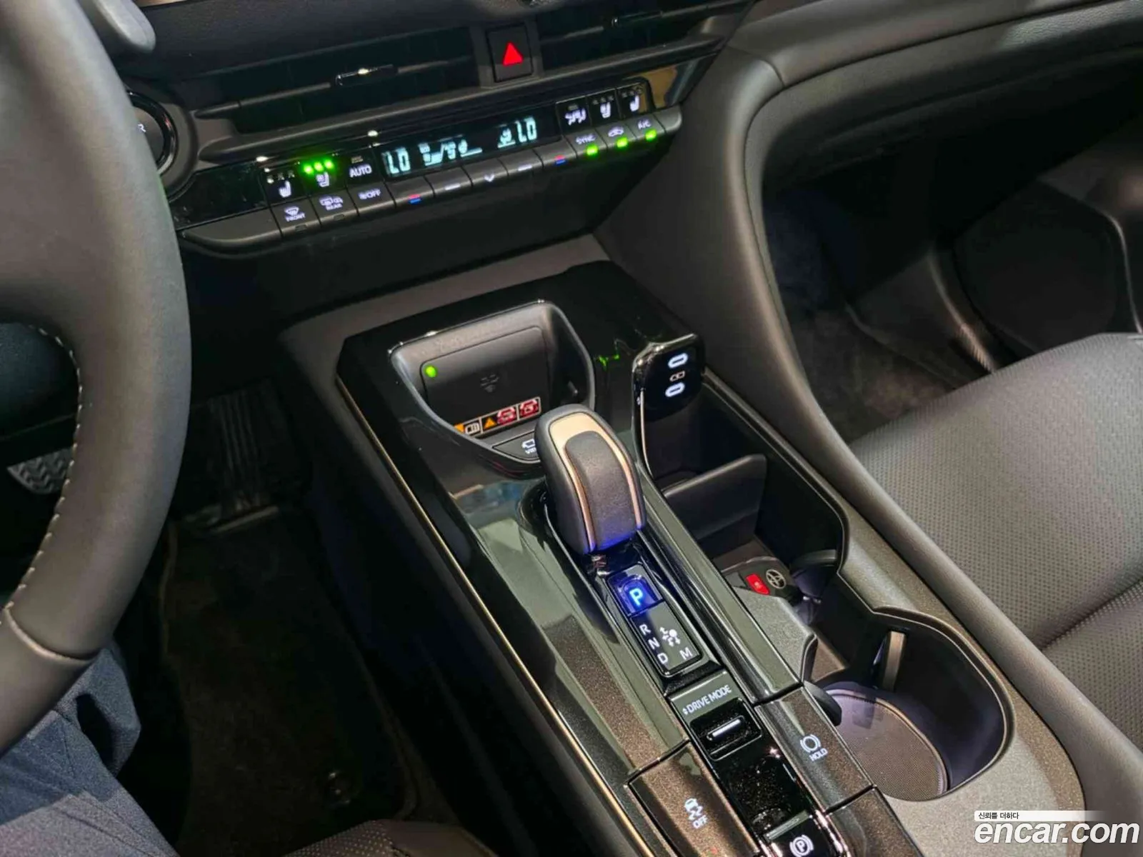 Toyota Crown Crossover 2025 — 13