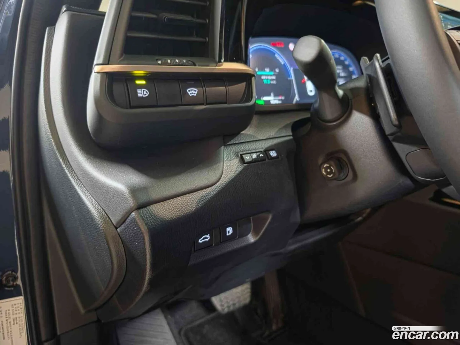 Toyota Crown Crossover 2025 — 12