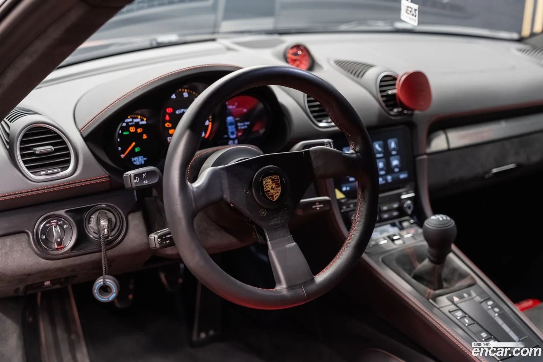 Porsche 718 Cayman