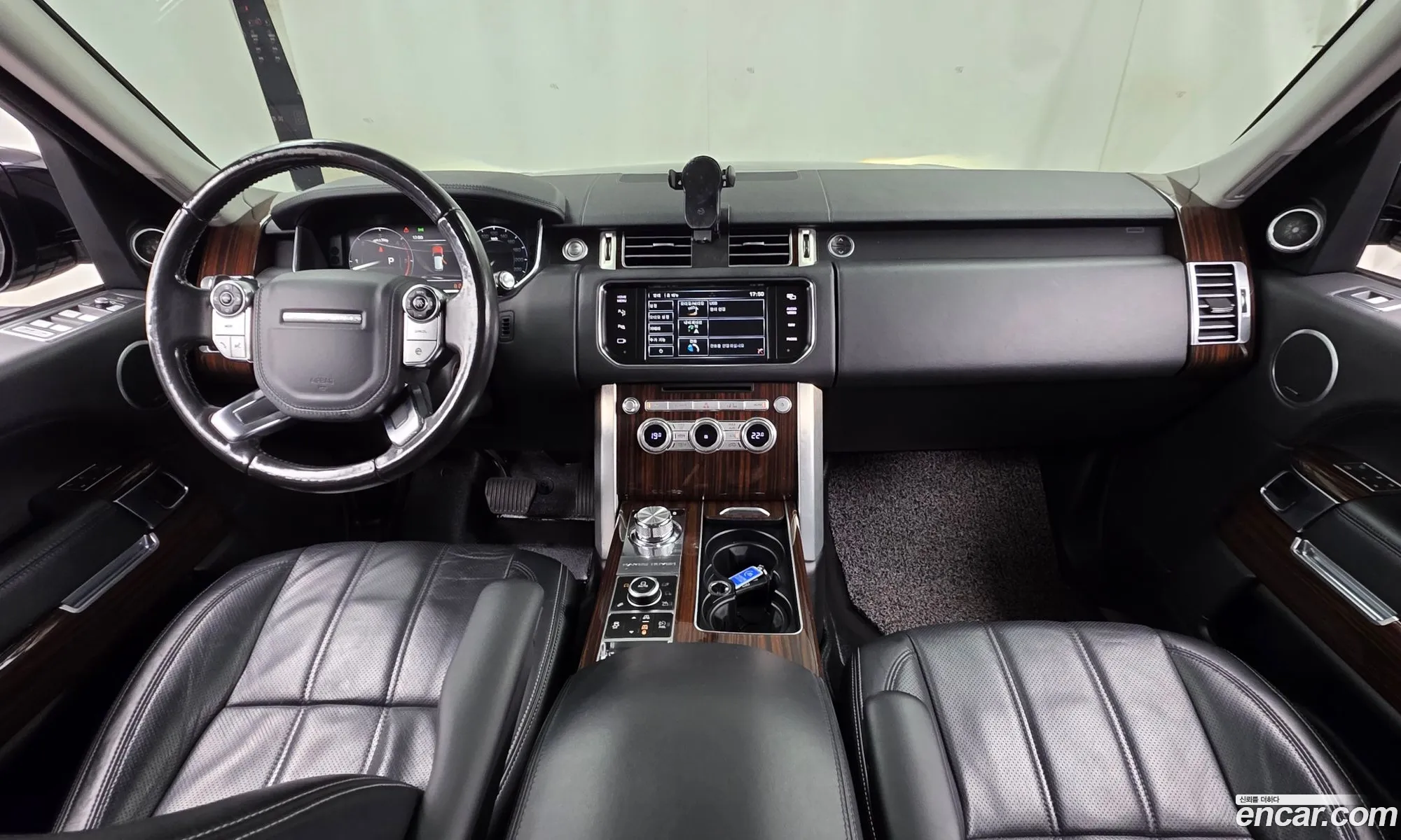 Land Rover Range Rover 2013 SALGA2JF0EA140750 — 17