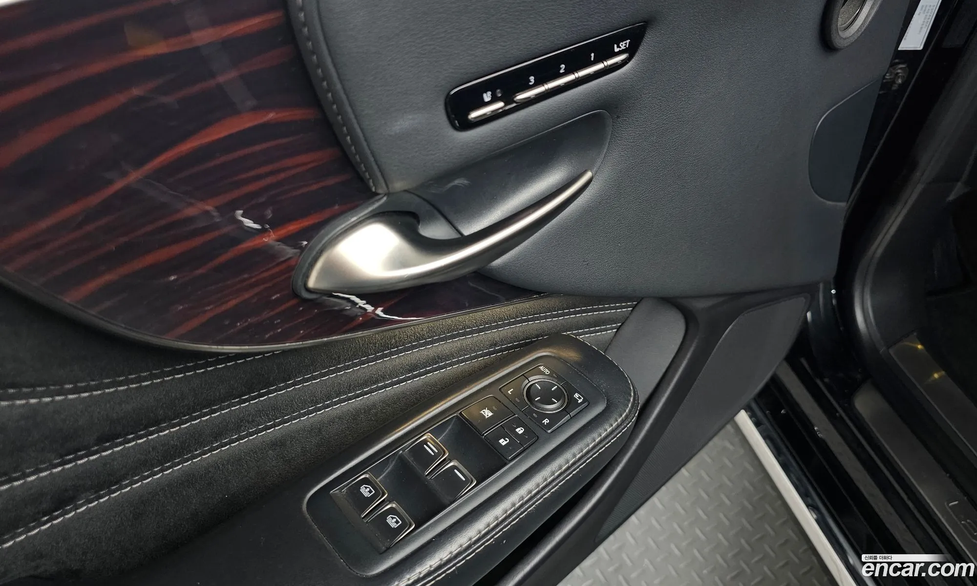 Lexus LS500 2018 — 2