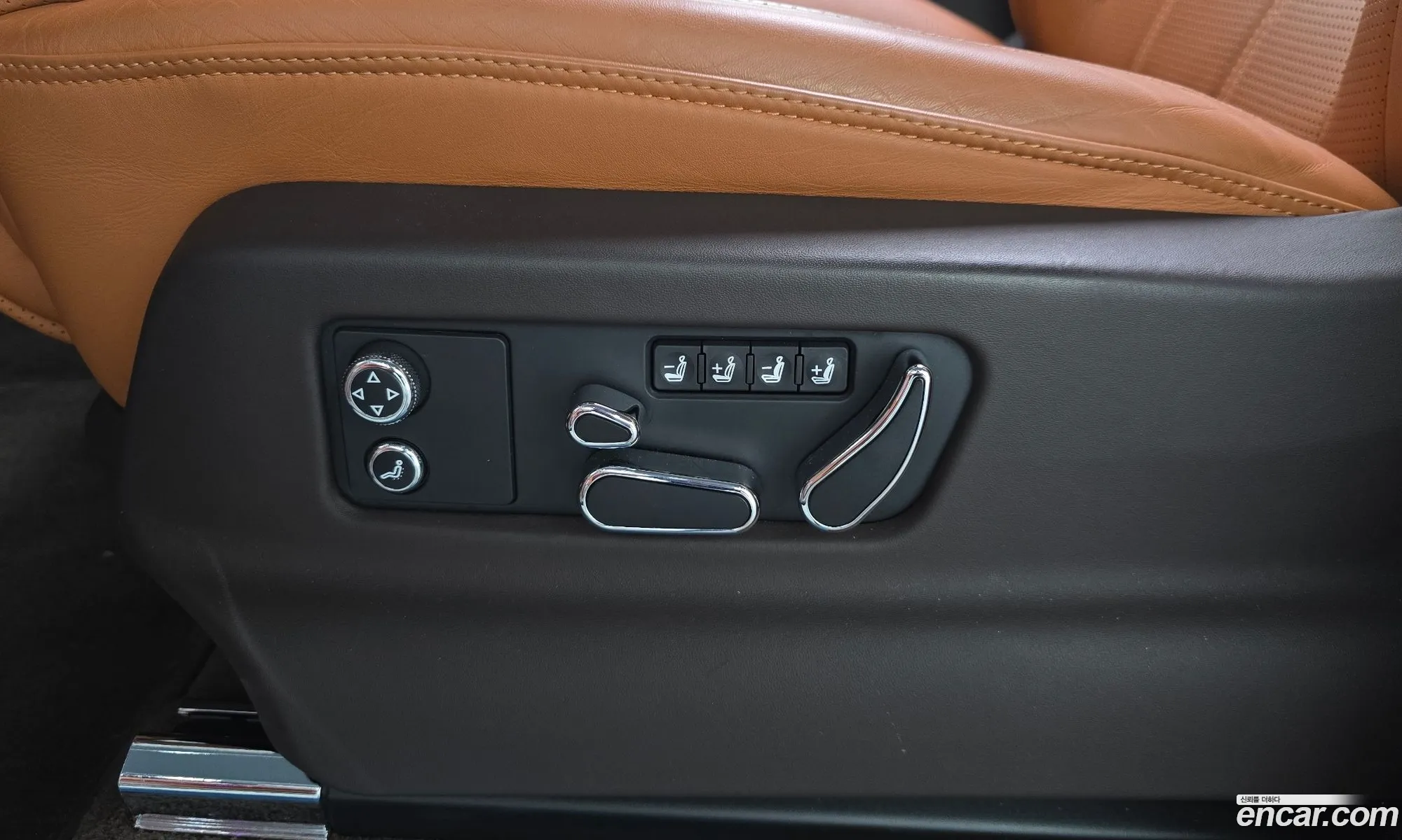 Bentley Bentayga 2022 SJAAM14V2NC015420 — 32