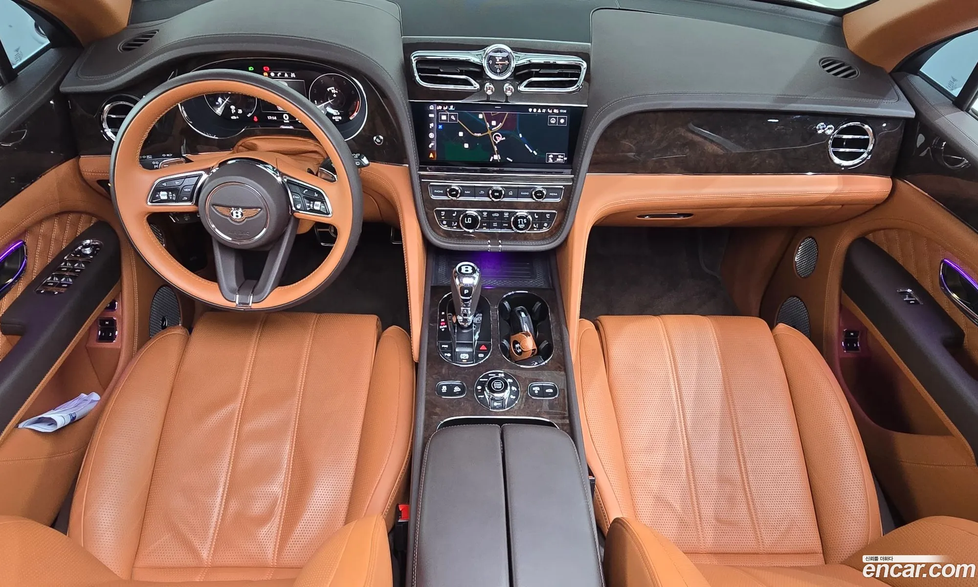 Bentley Bentayga 2022 SJAAM14V2NC015420 — 16