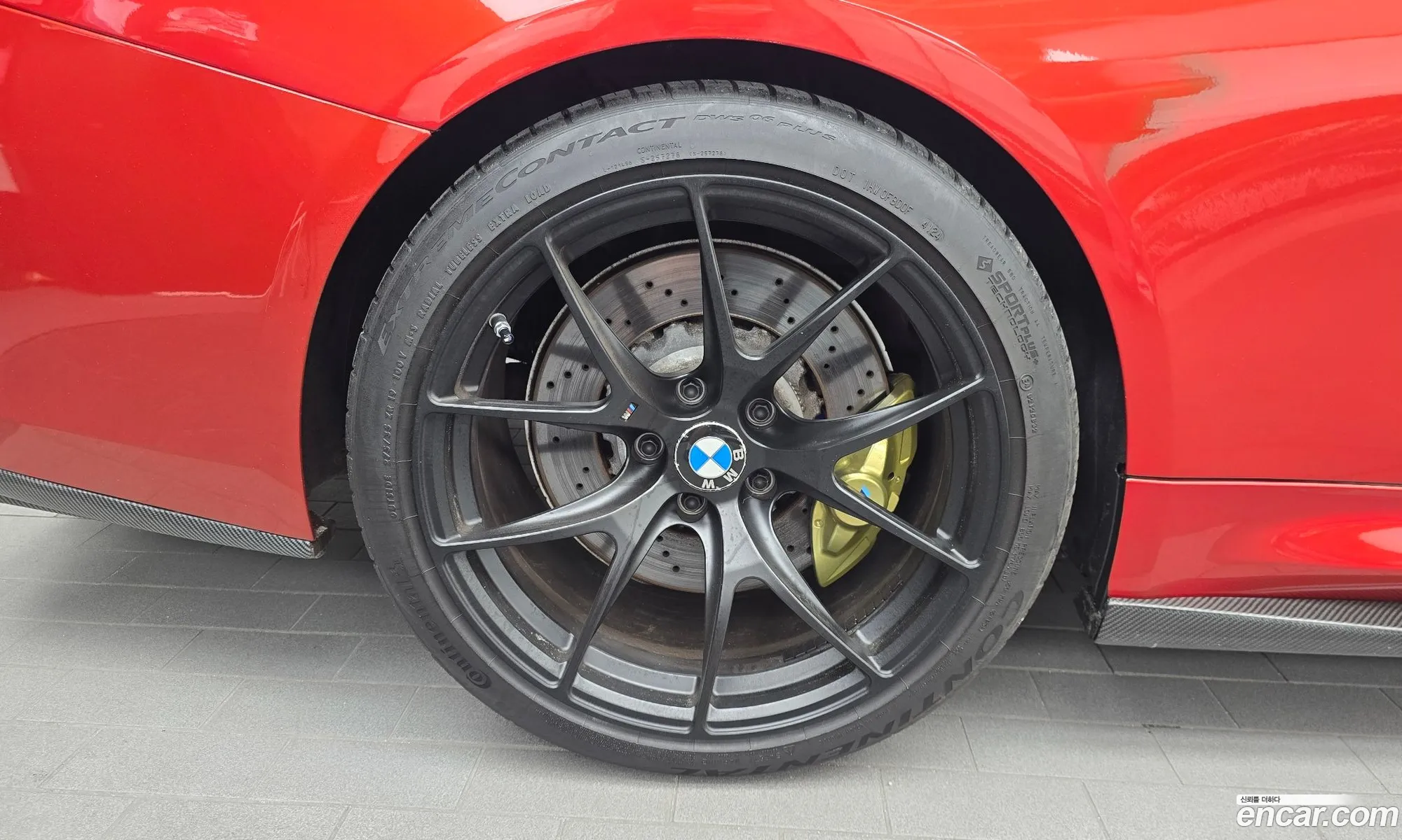 BMW M4 2017 WBS3U9103H5G42906 — 13