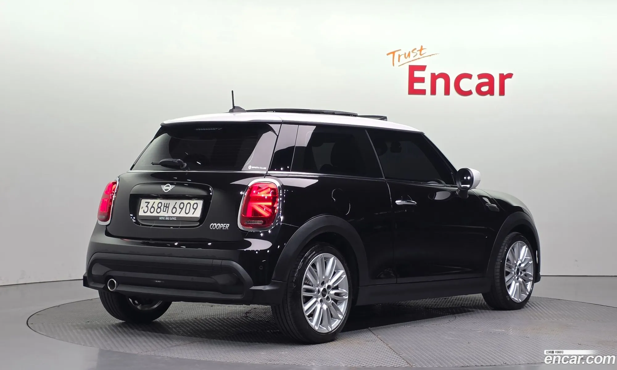 Mini Cooper 2021 WMW41DH02N2P90386 — 24