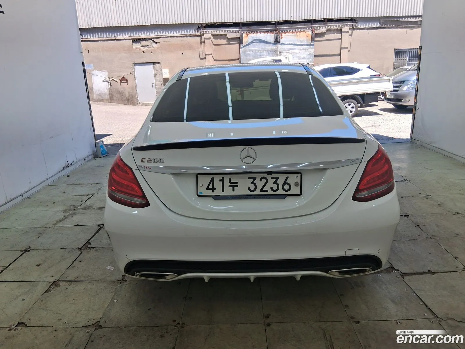 Mercedes-Benz C-Class W205 2018 — 14