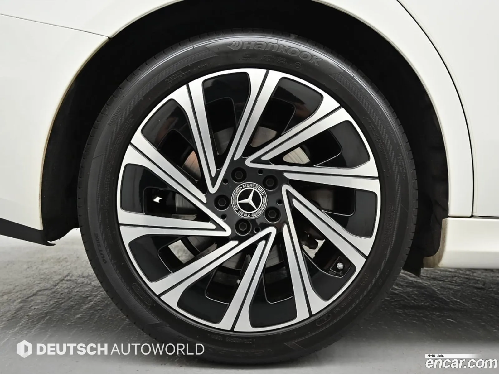 Mercedes-Benz E-Class W214 2024 — 9