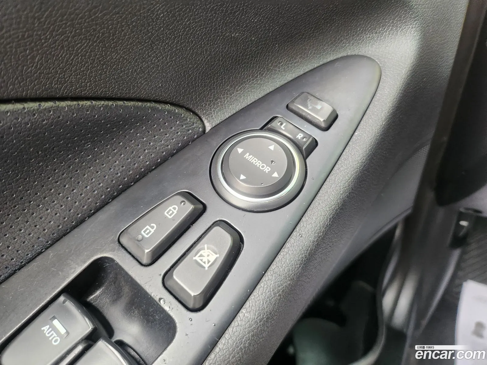 Hyundai Sonata Hybrid 2012 — 17