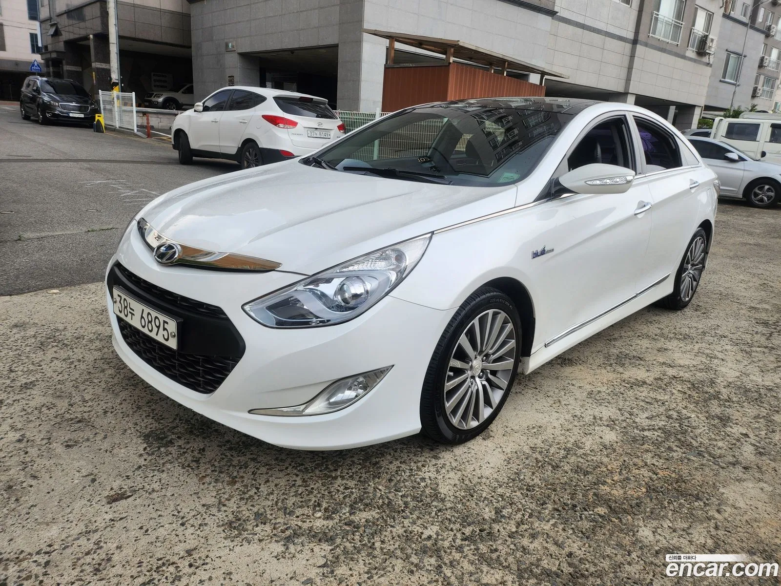 Hyundai Sonata Hybrid 2012 — 13