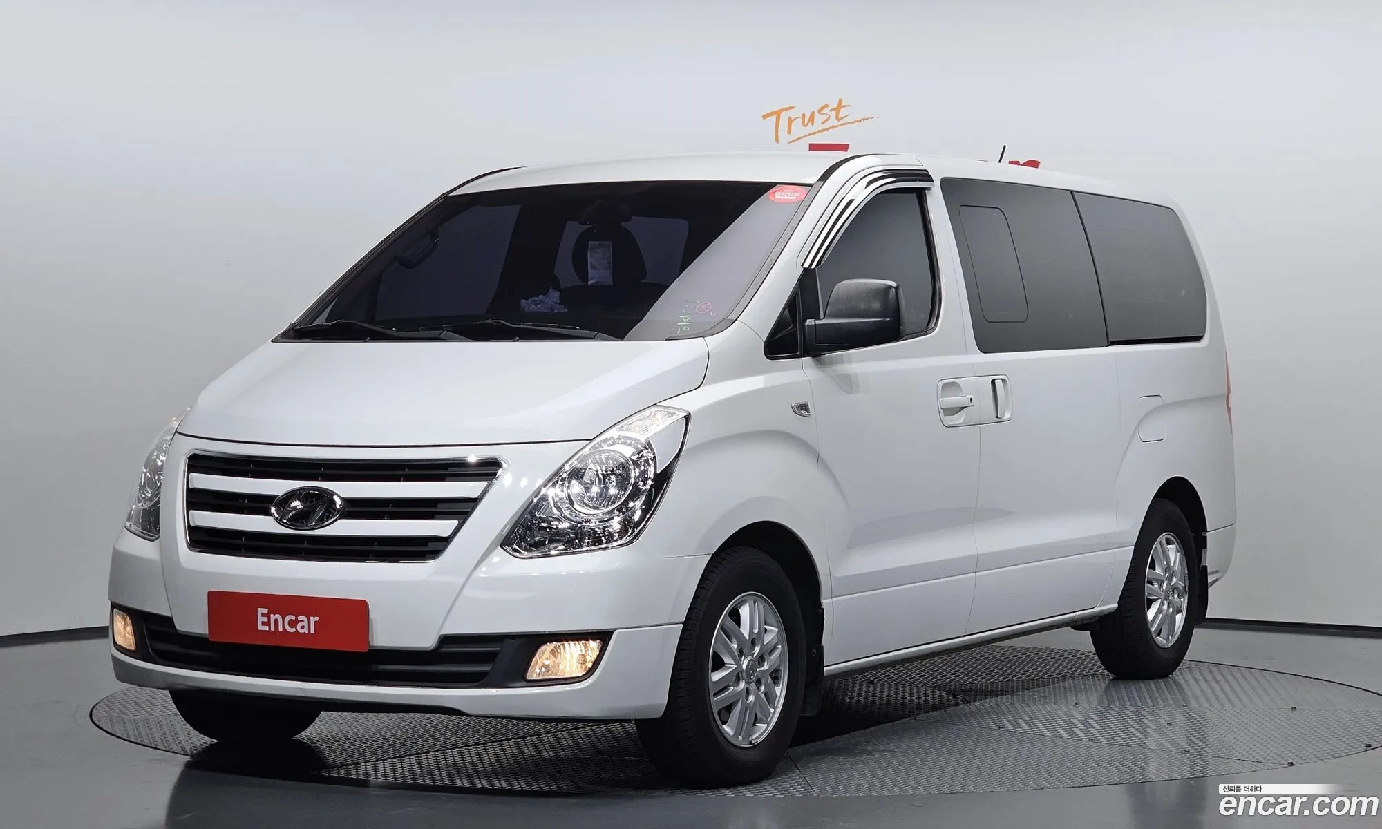 Hyundai Grand Starex 2017 — 2
