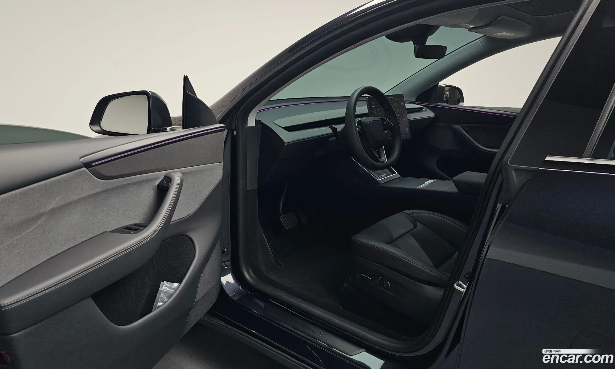 Tesla Model Y 2025 LRWYGCFJ7SC349865 — 20