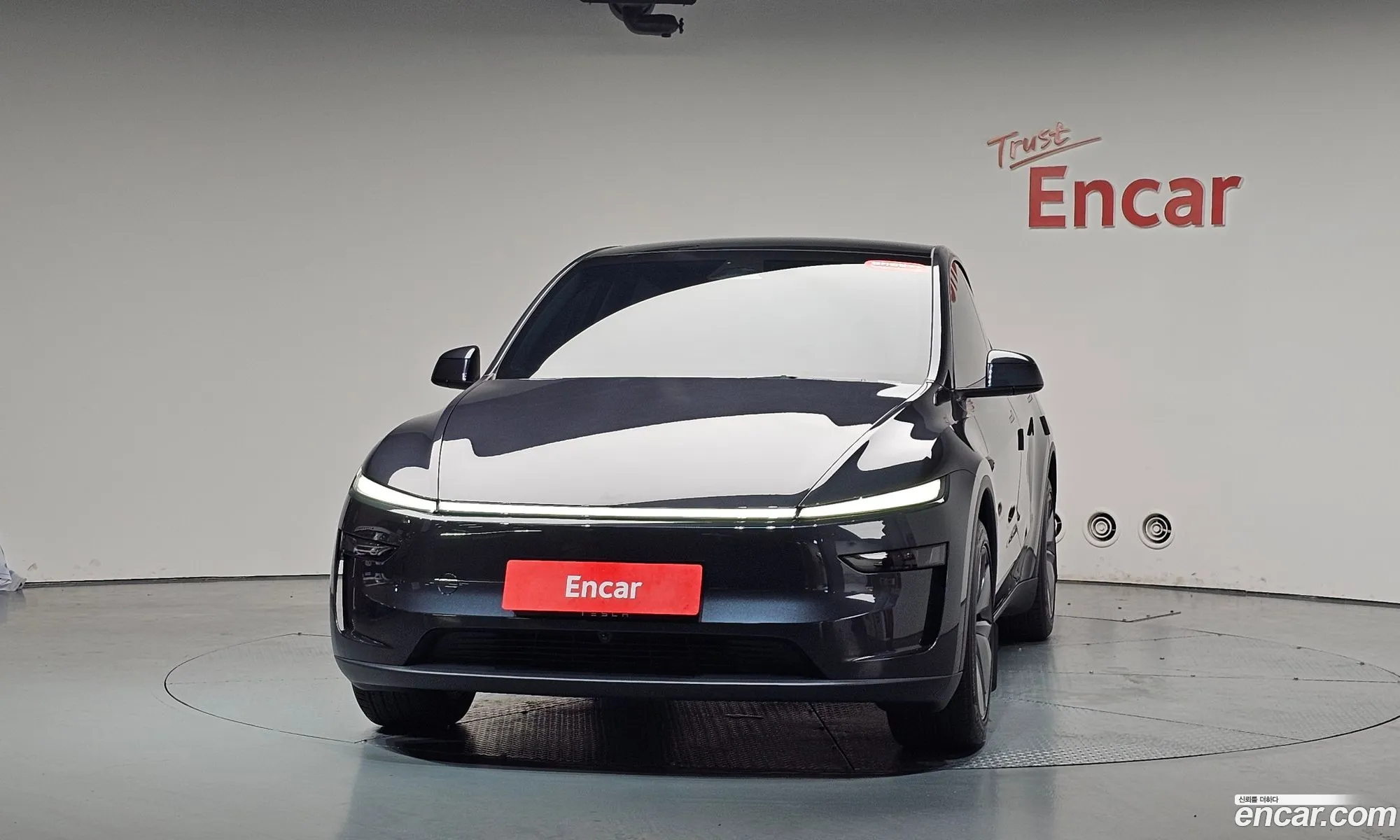 Tesla Model Y 2025 LRWYGCFJ7SC349865 — 17