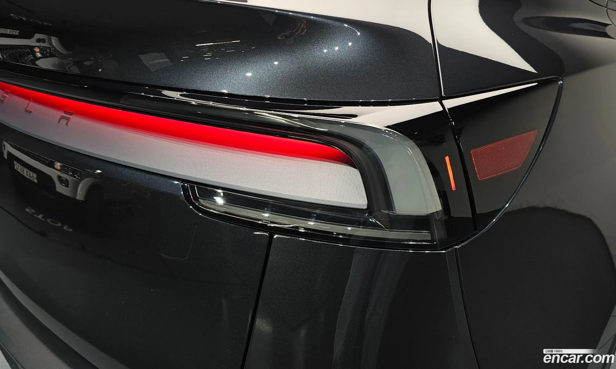 Tesla Model Y 2025 LRWYGCFJ7SC349865 — 19