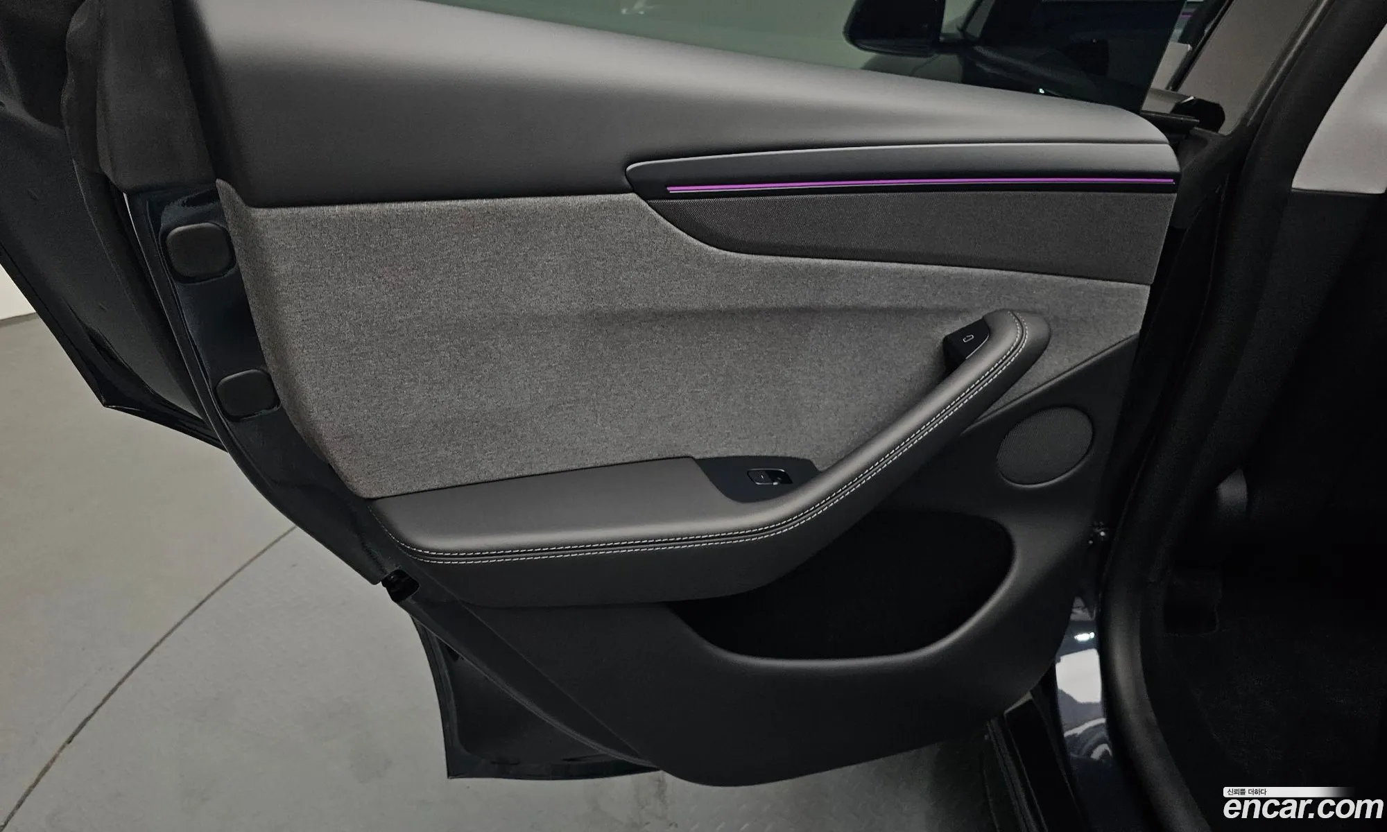 Tesla Model Y 2025 LRWYGCFJ7SC349865 — 12