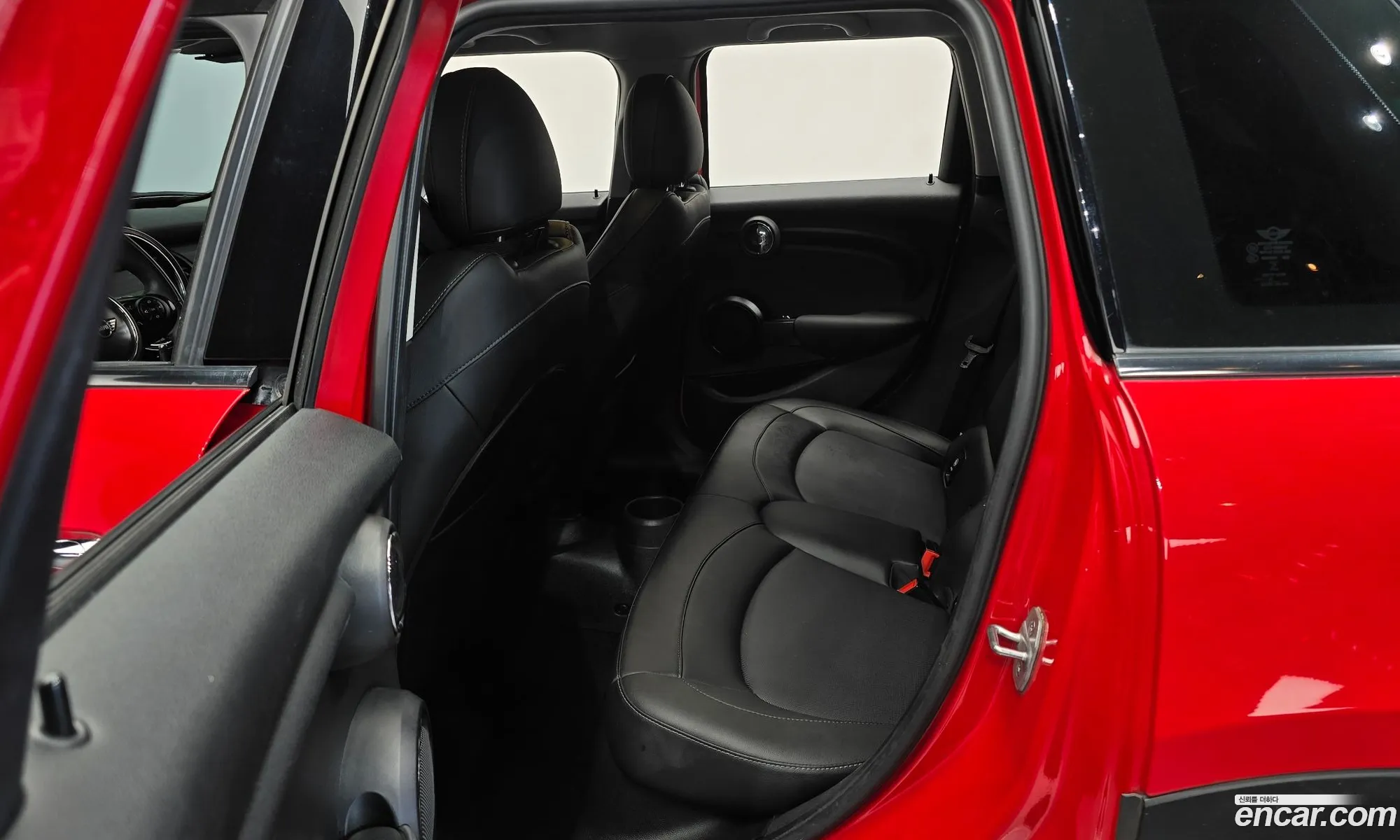 Mini Cooper 2020 — 26