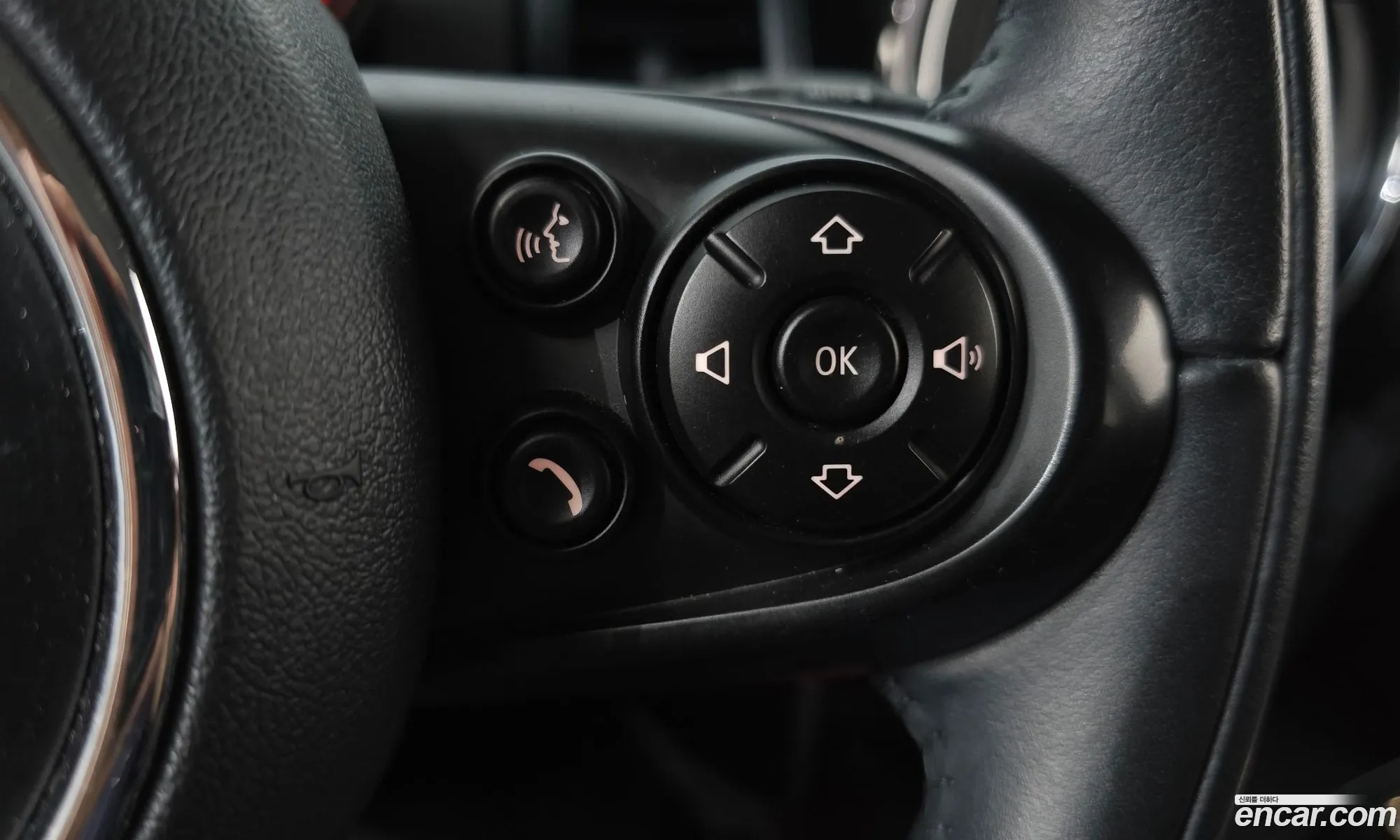Mini Cooper 2020 — 16