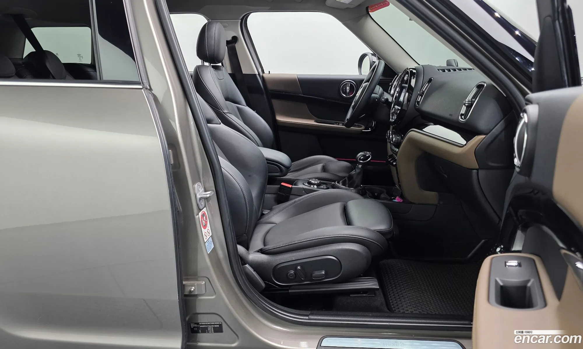 Mini Cooper D Countryman 2017 WMWYU1104J3D18909 — 29