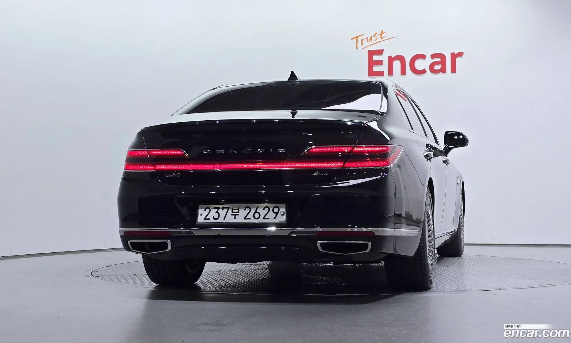 Genesis G90 2020 — 2